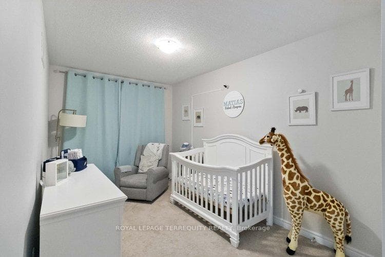 40 Doris Pawley Crescent photo 16