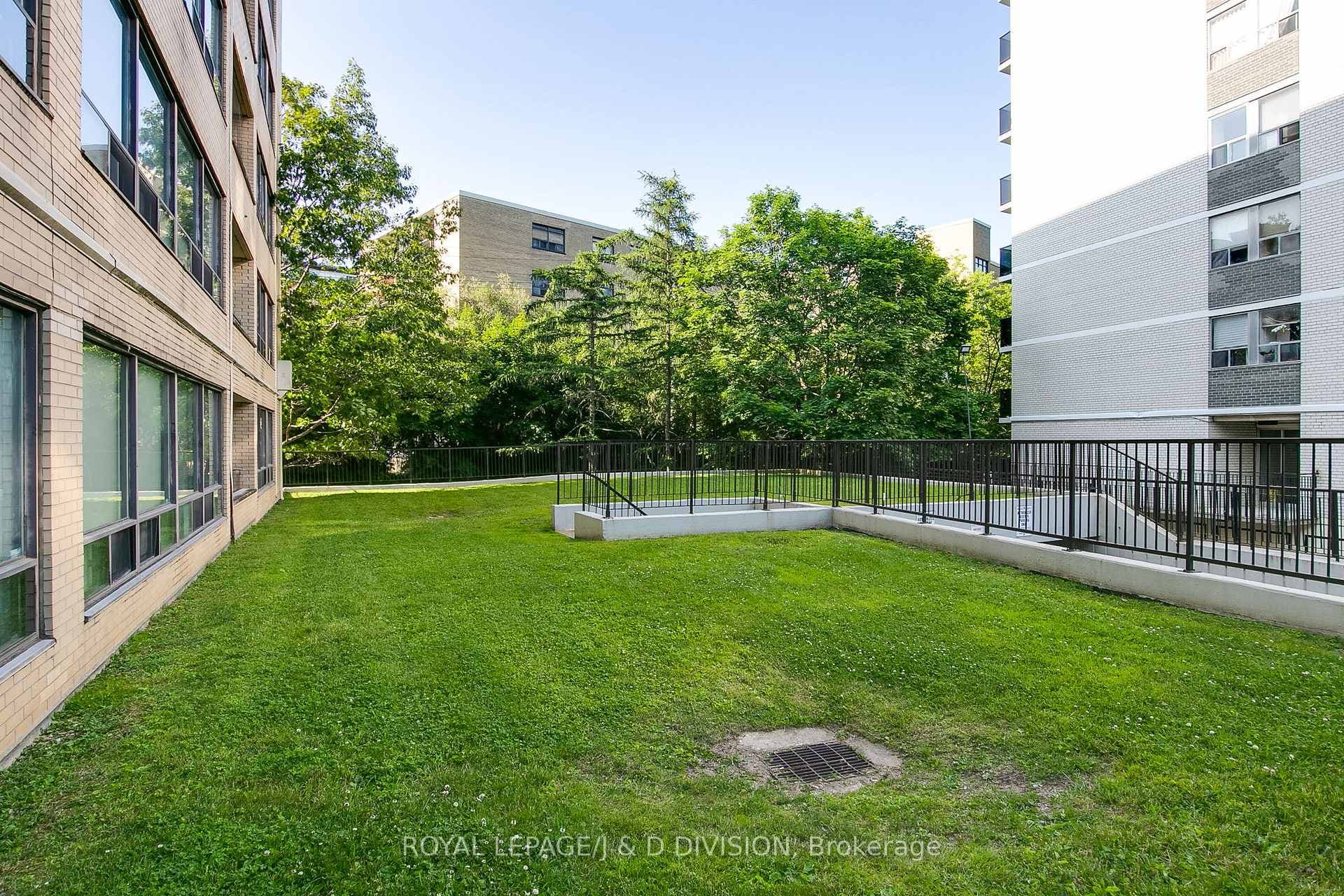 22 Shallmar Boulevard Unit 704 photo 47