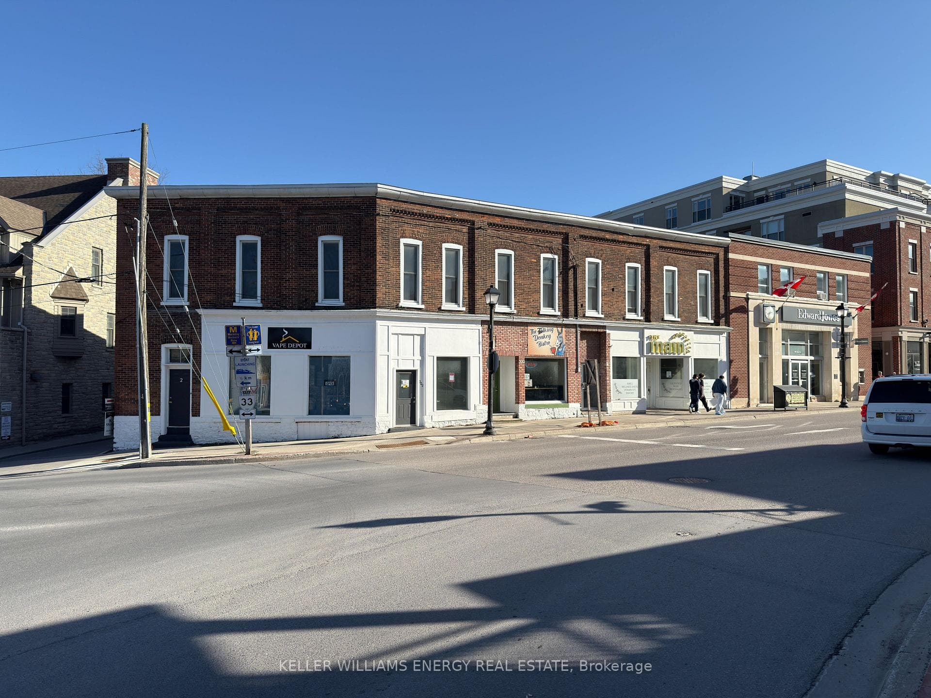 302 Picton Main Street photo 4