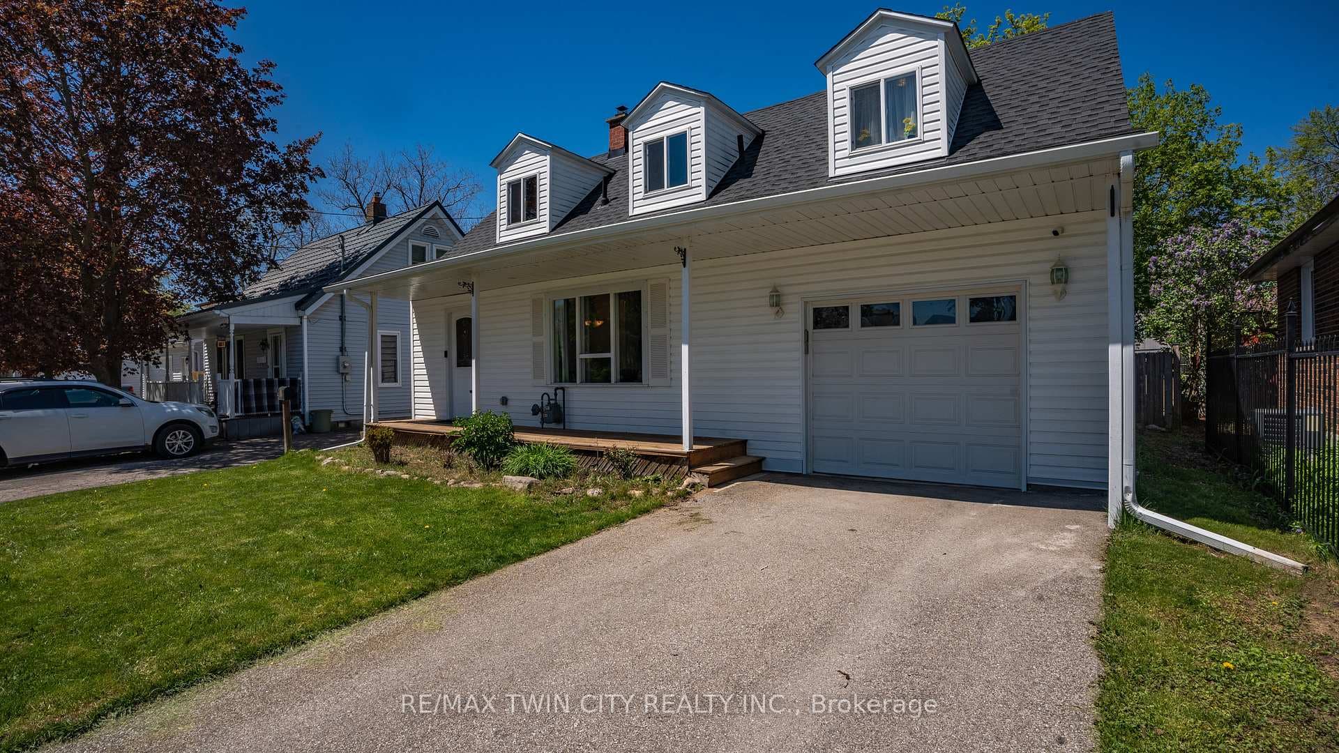 7 Winston Avenue photo 6