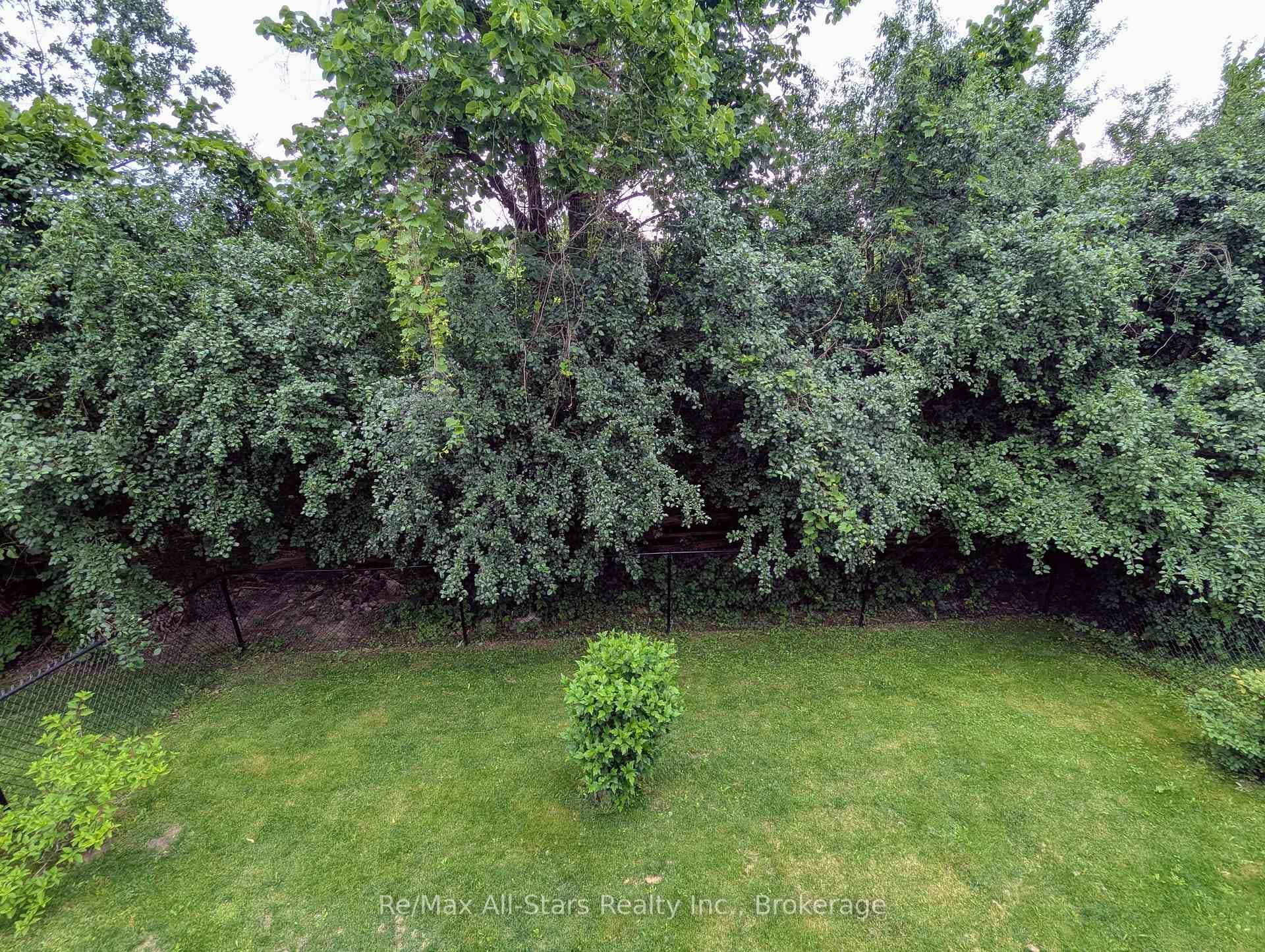 553 Grange Way photo 10