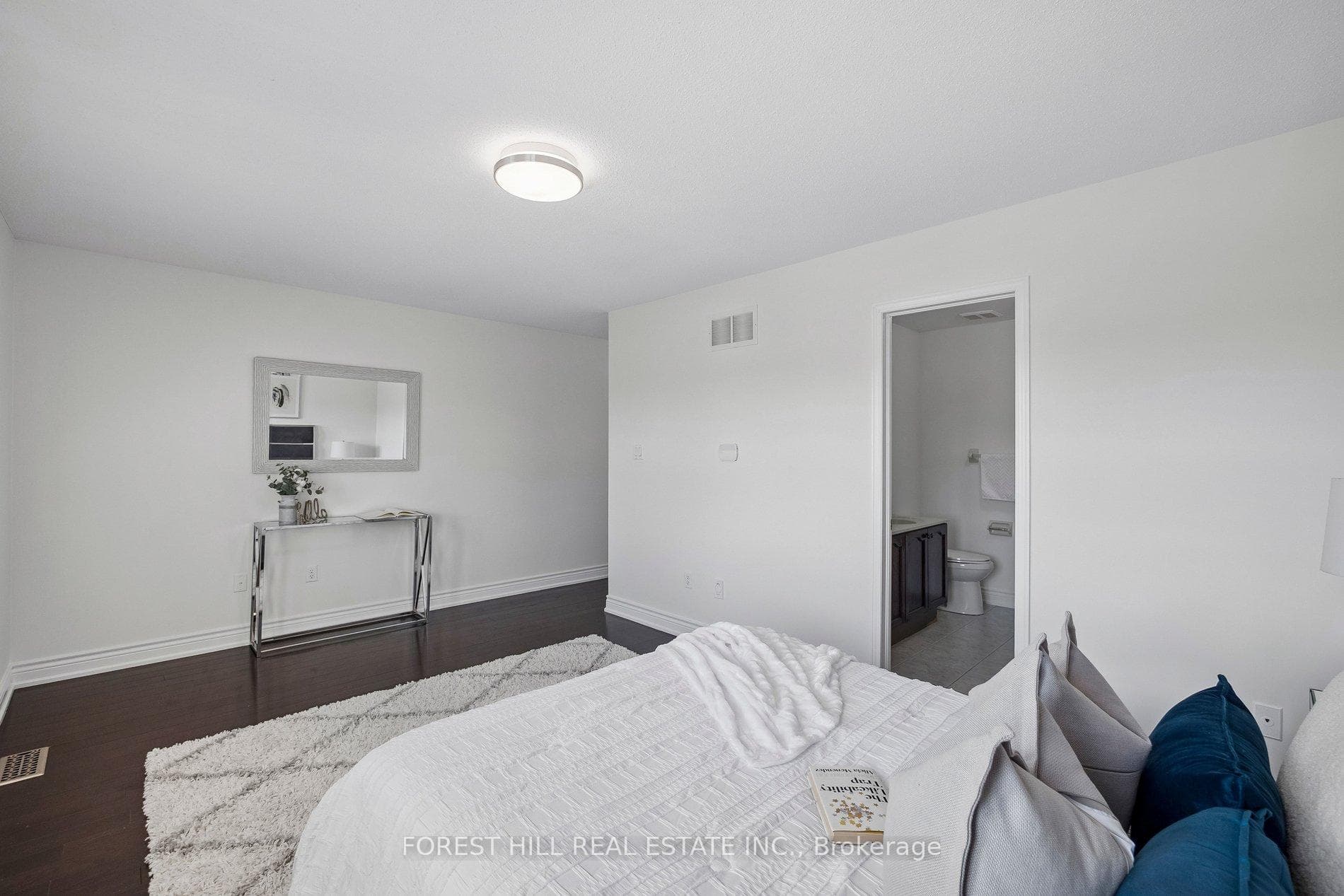 41 Guinevere Road photo 29