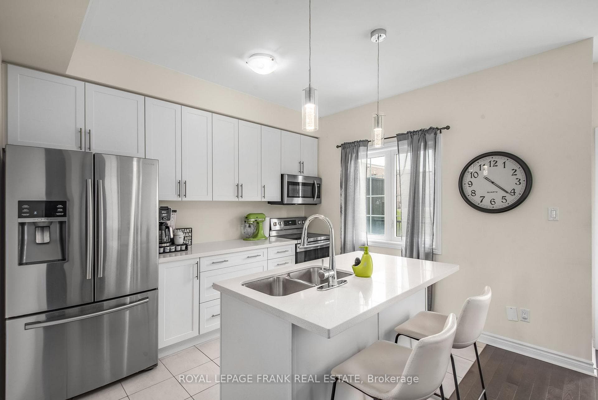 82 Ferris Square photo 17