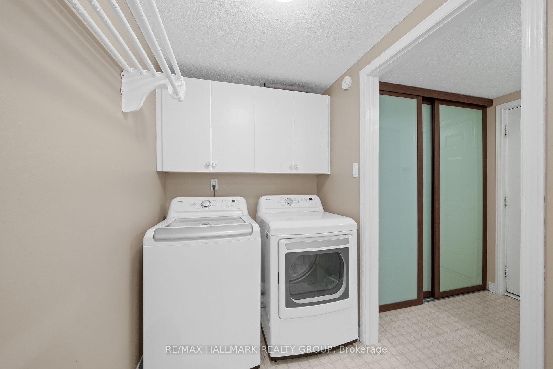 44 Dunbarton Court photo 35