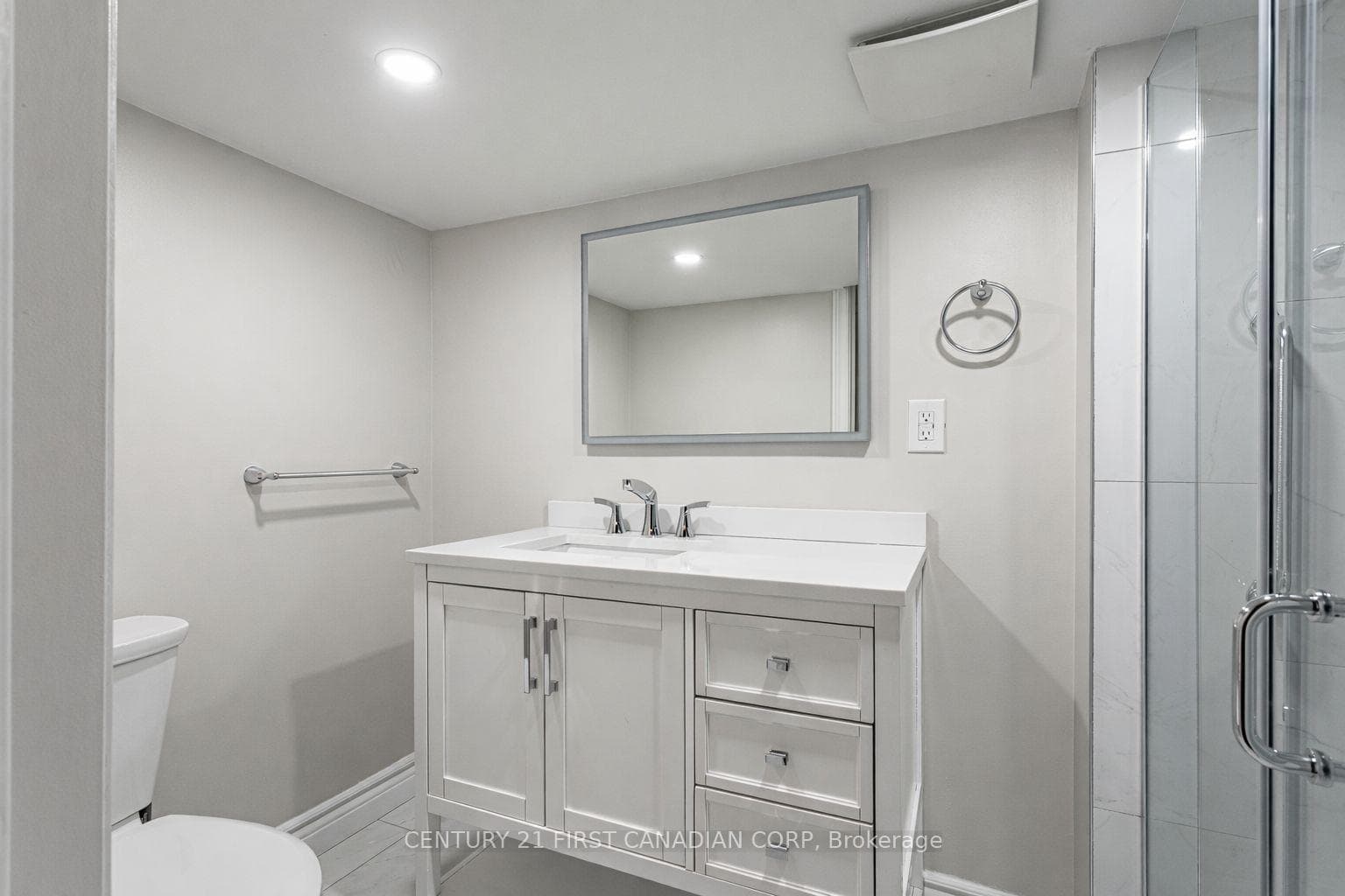 256 Southcrest Drive photo 39