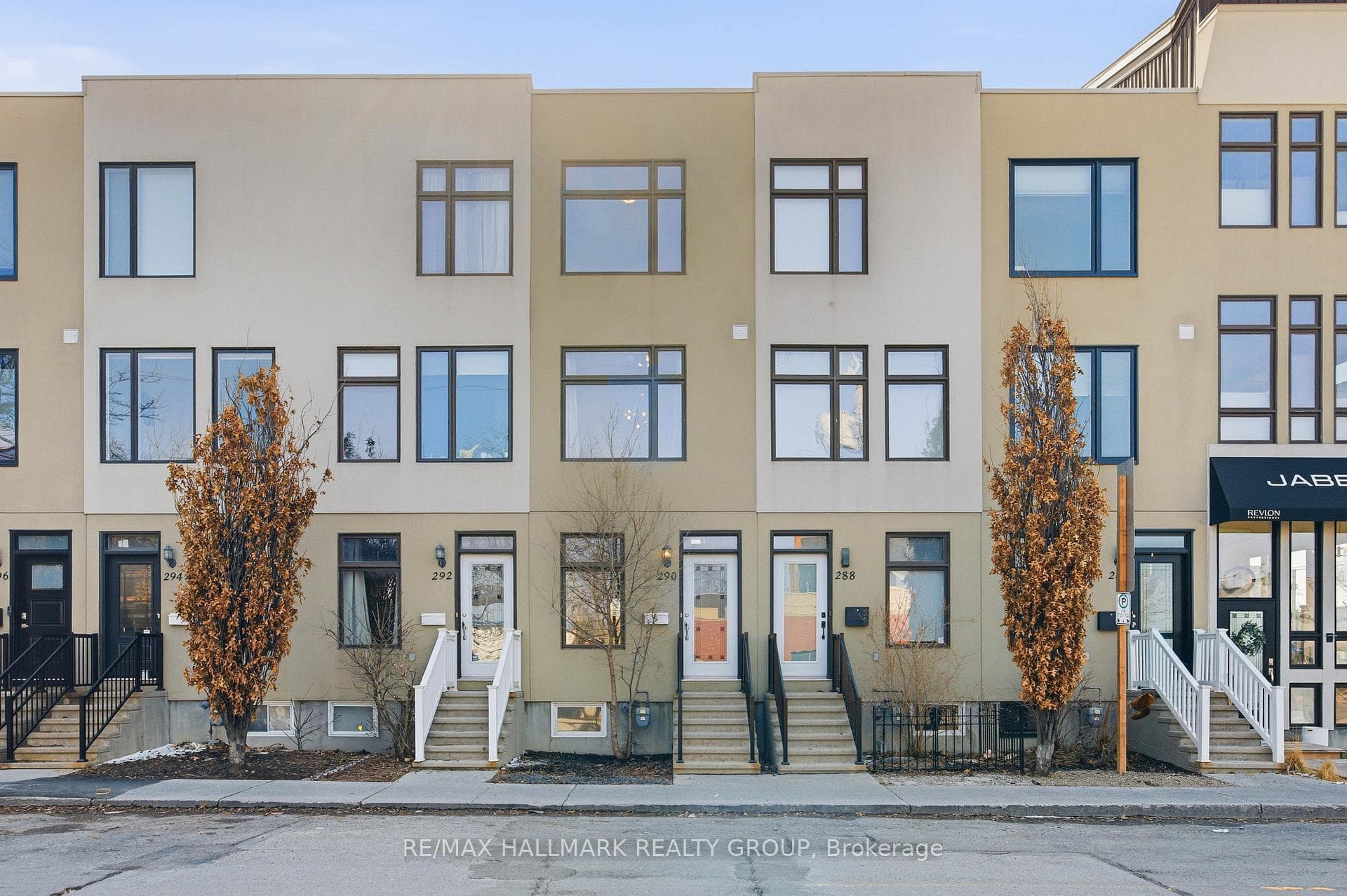 290 Cambridge Street photo 1
