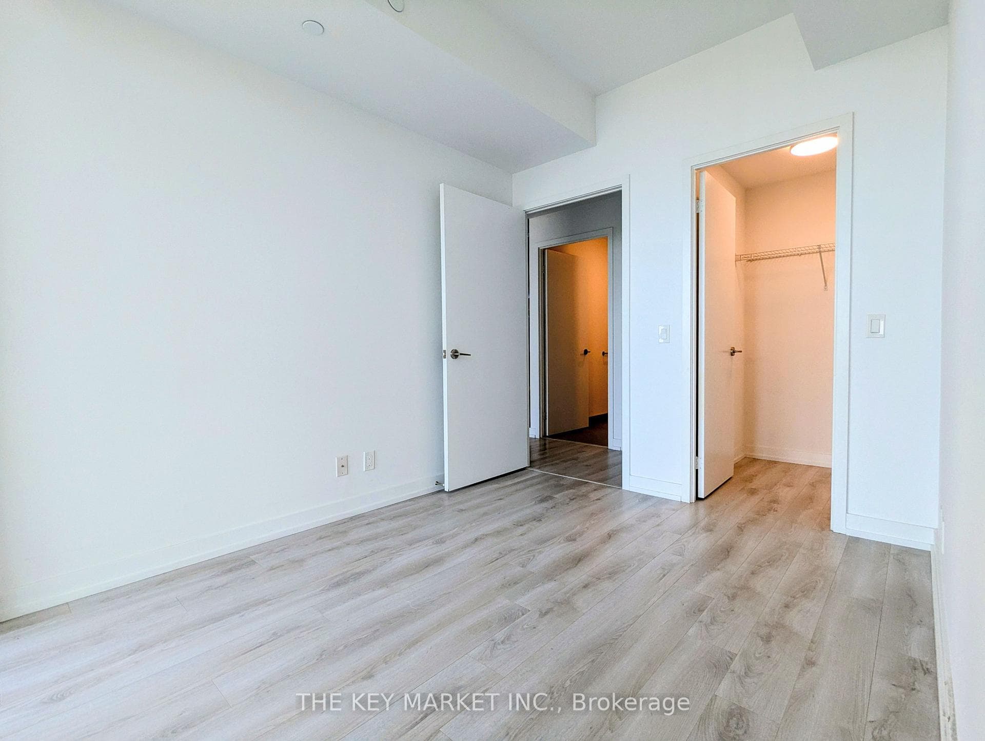 33 Helendale Avenue Unit 1511 photo 17