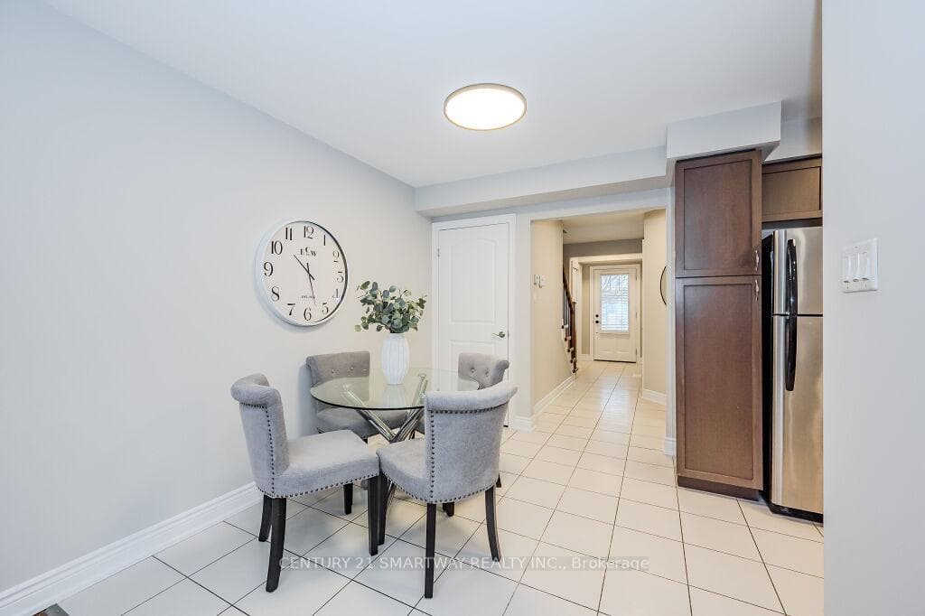 33 Arlington Crescent photo 13