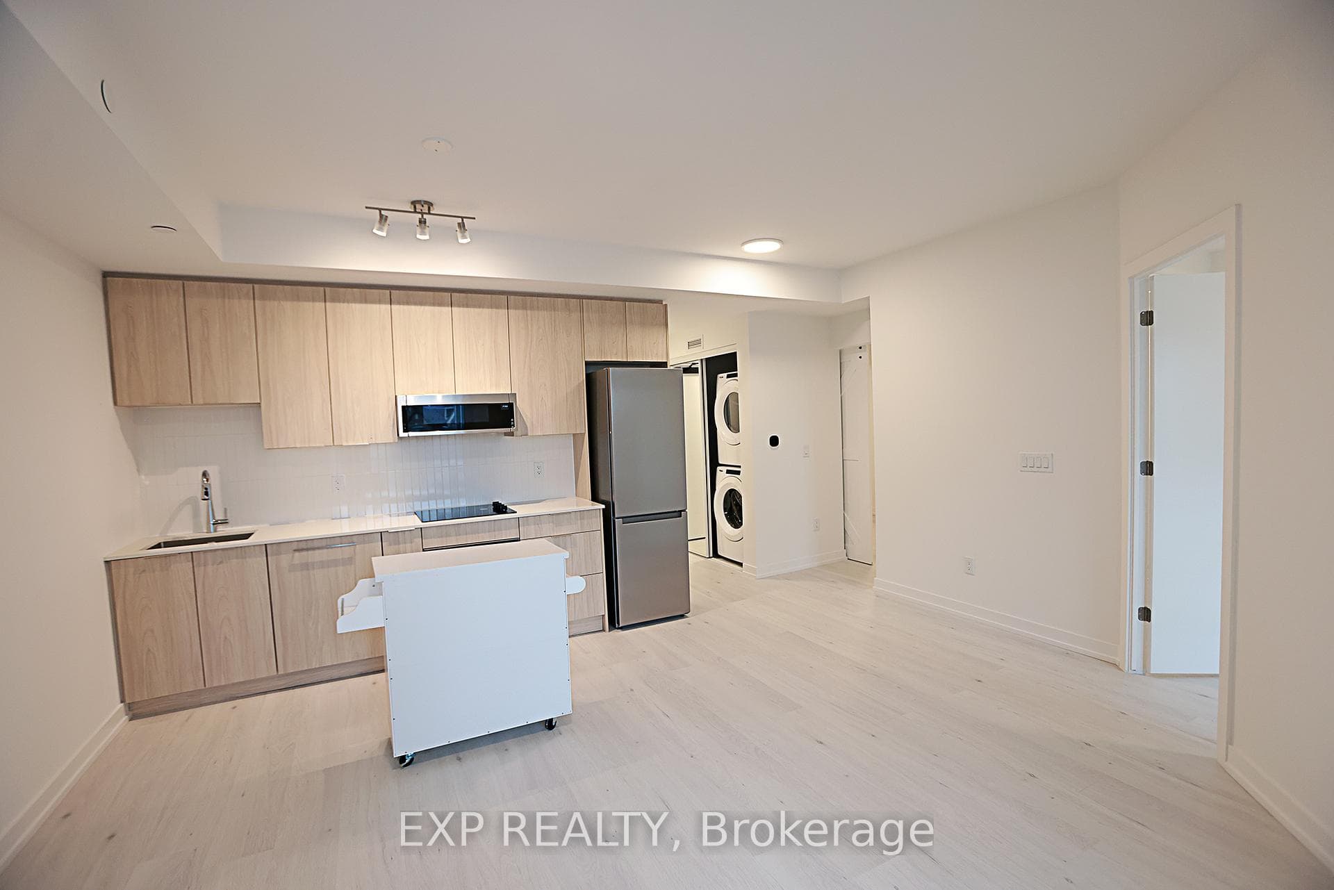 2501 Saw Whet Boulevard Unit 245 photo 8