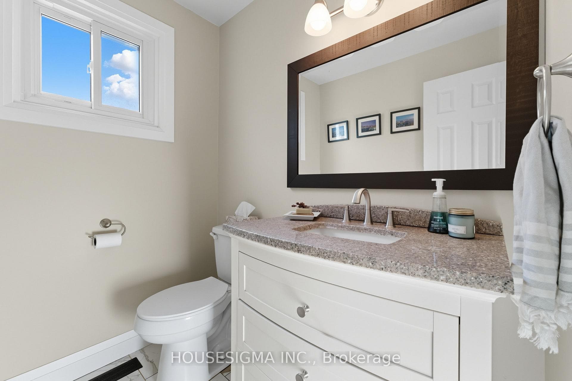 132 Forest Glen Crescent photo 18