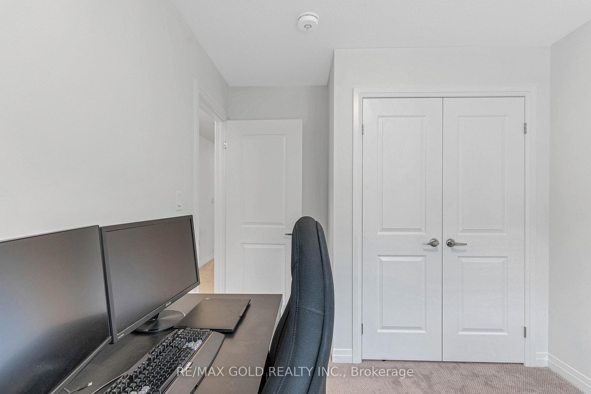 143 Elgin Street Unit 19 photo 31