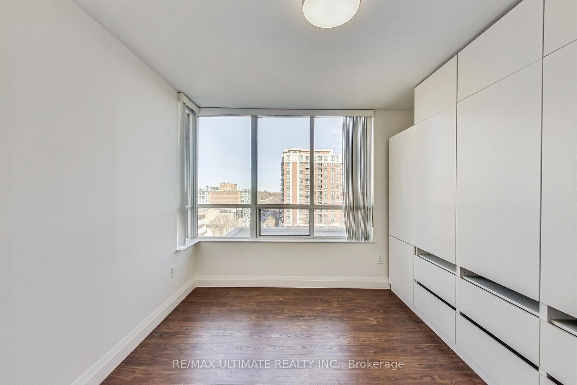 253 Merton Street Unit #803 photo 12