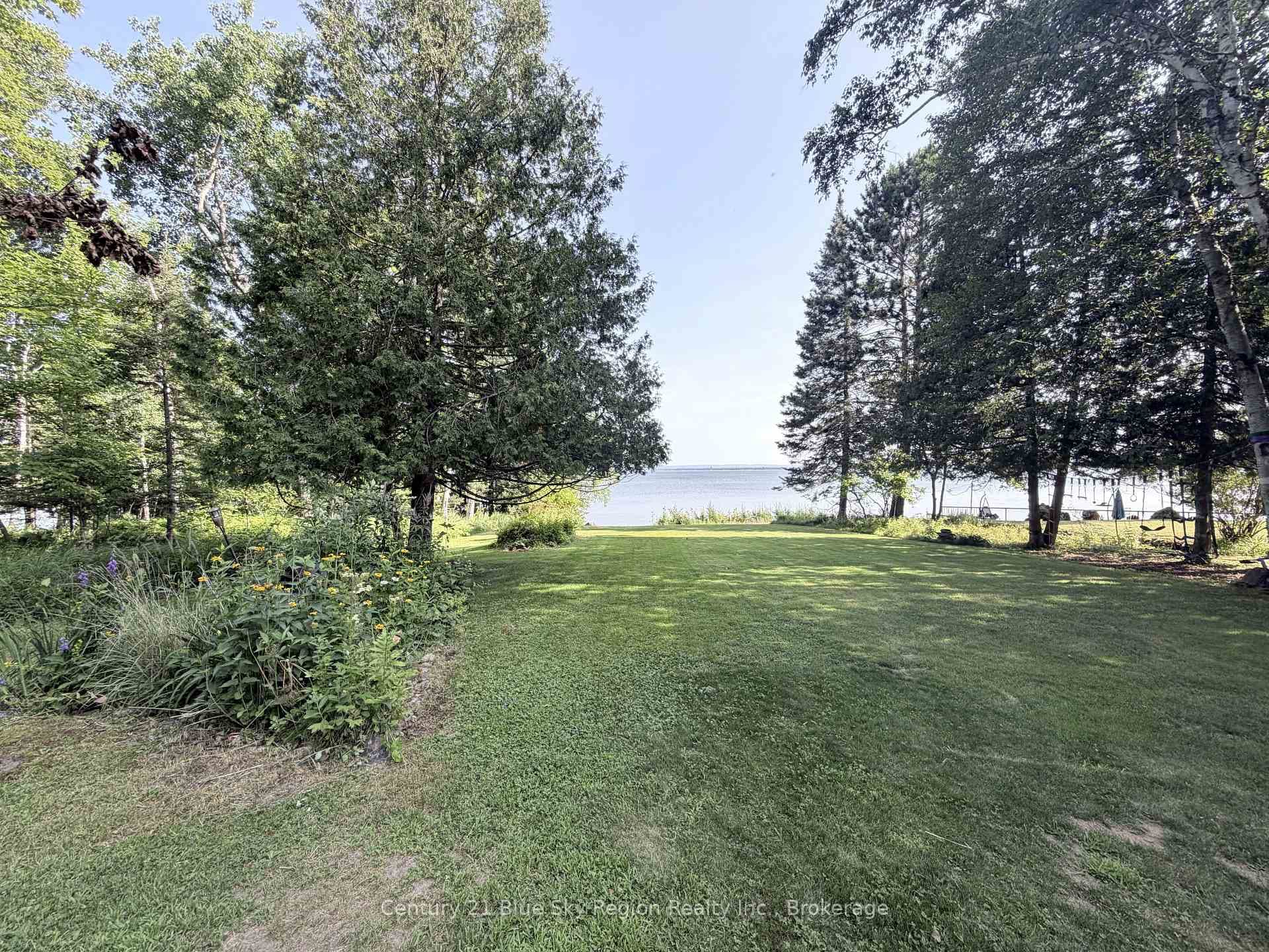 64 Ninovan Road photo 45