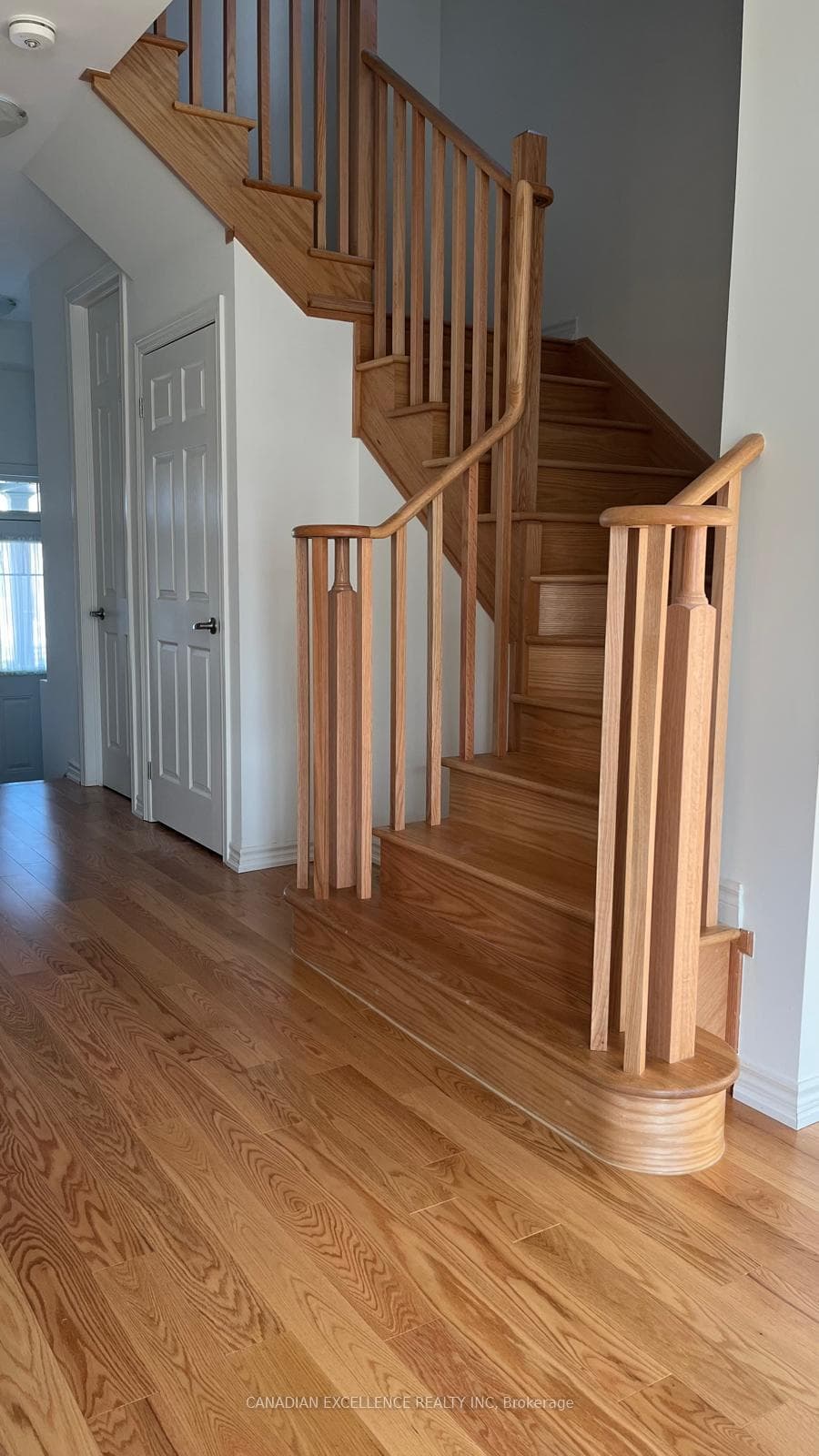 172 ELLIOT Avenue photo 24