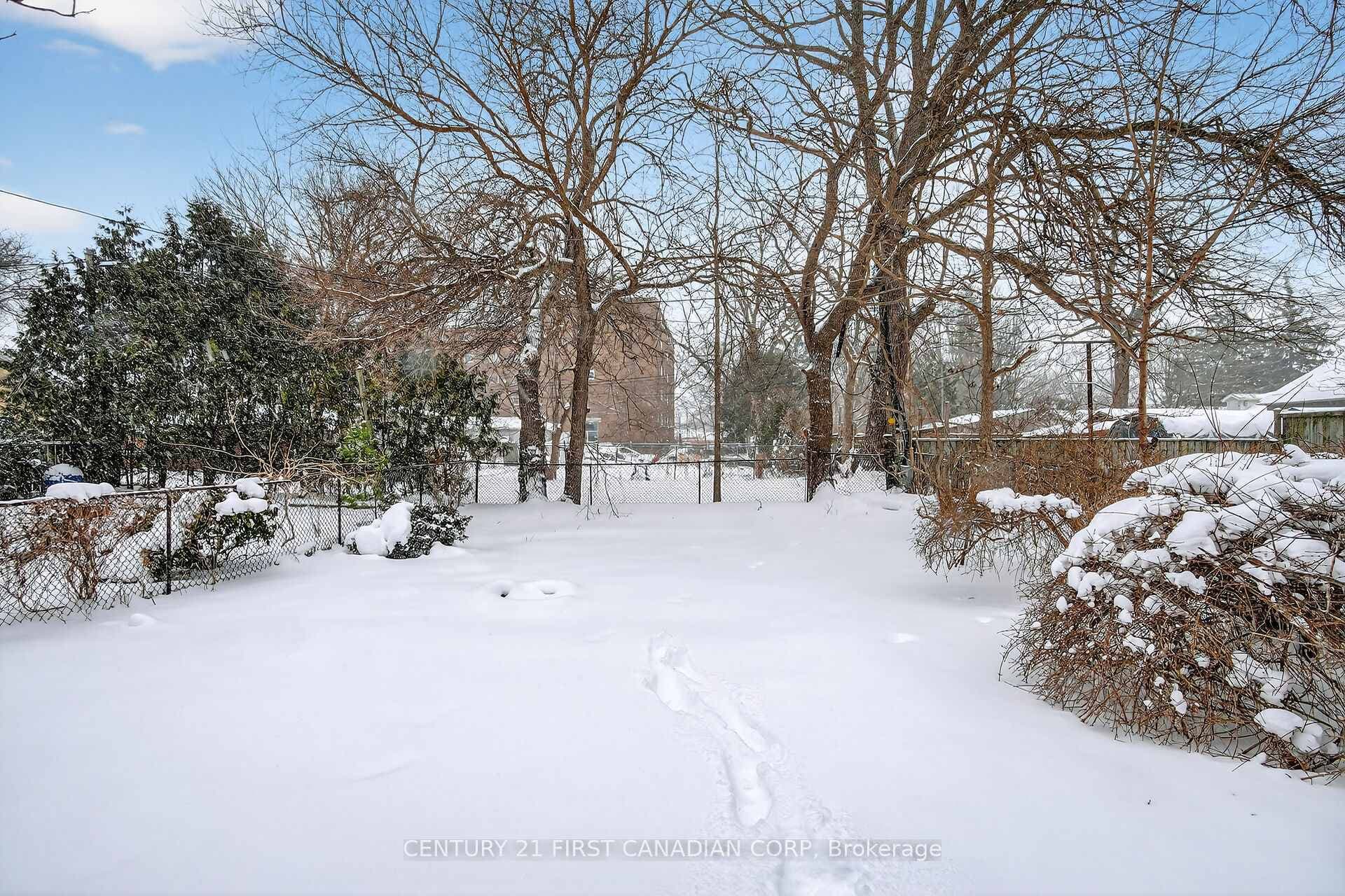 150 Colborne Street photo 33