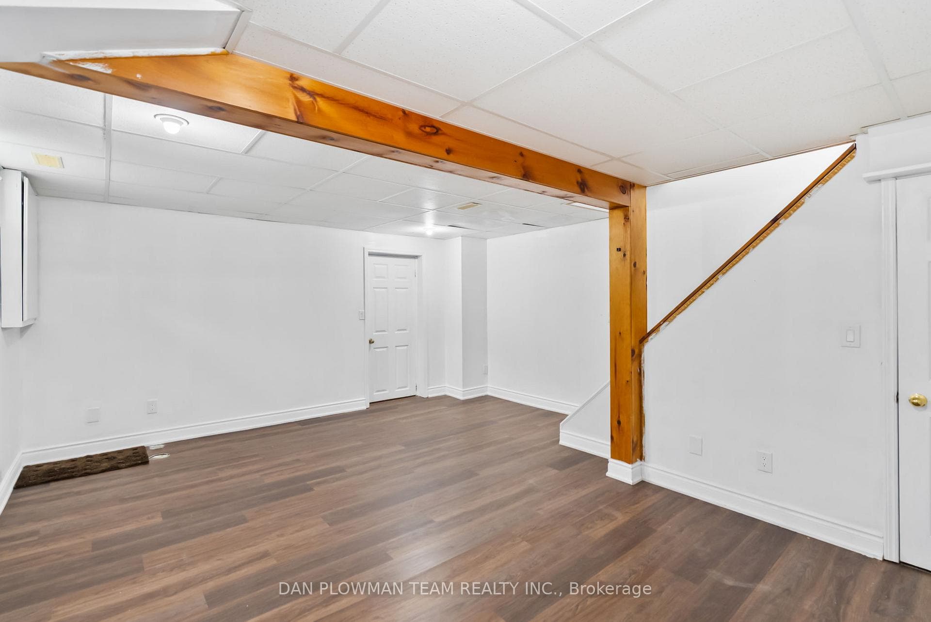 1411 Beaverbrook Court photo 33