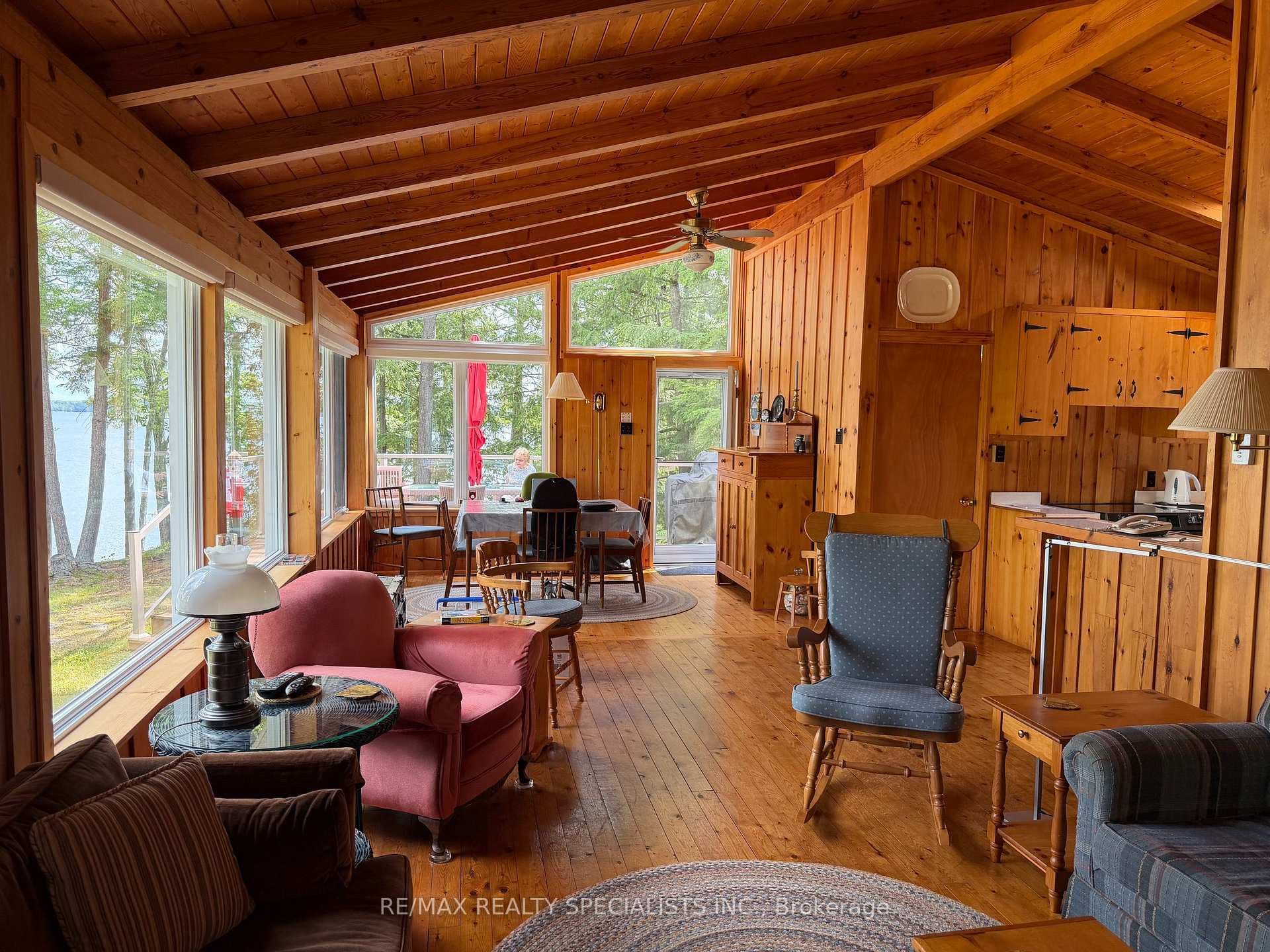 41 Chester Lane photo 14