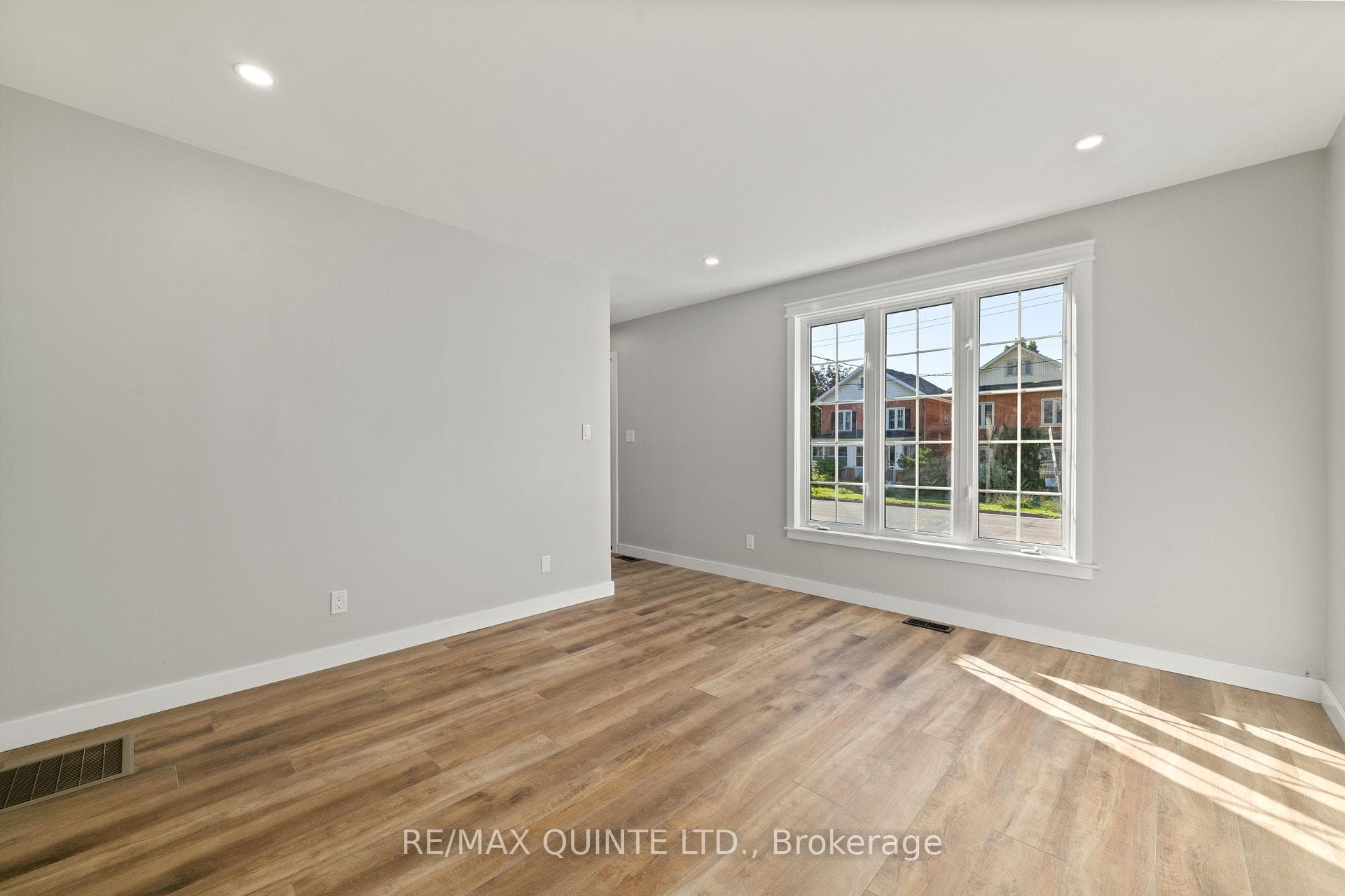 92 Victoria Avenue photo 6
