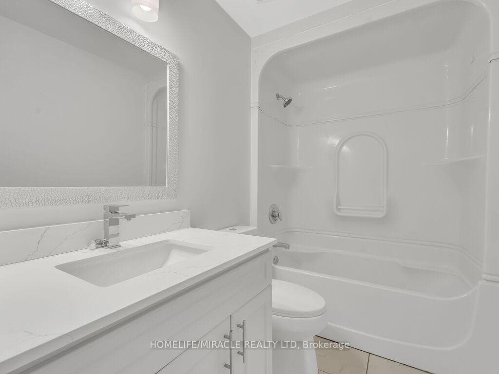 32 Marlboro Court photo 27