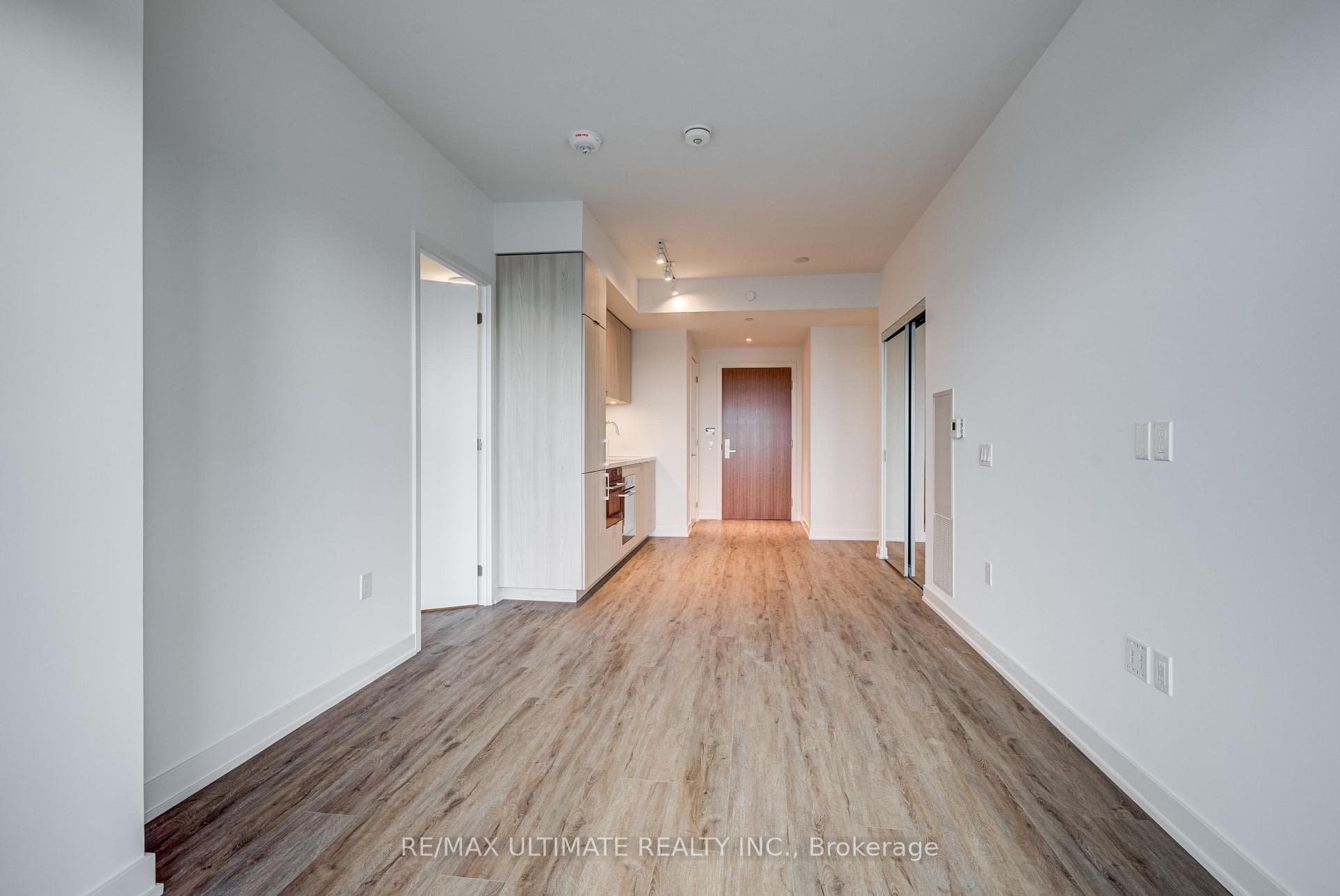15 Queens Quay Unit 1901 photo 8