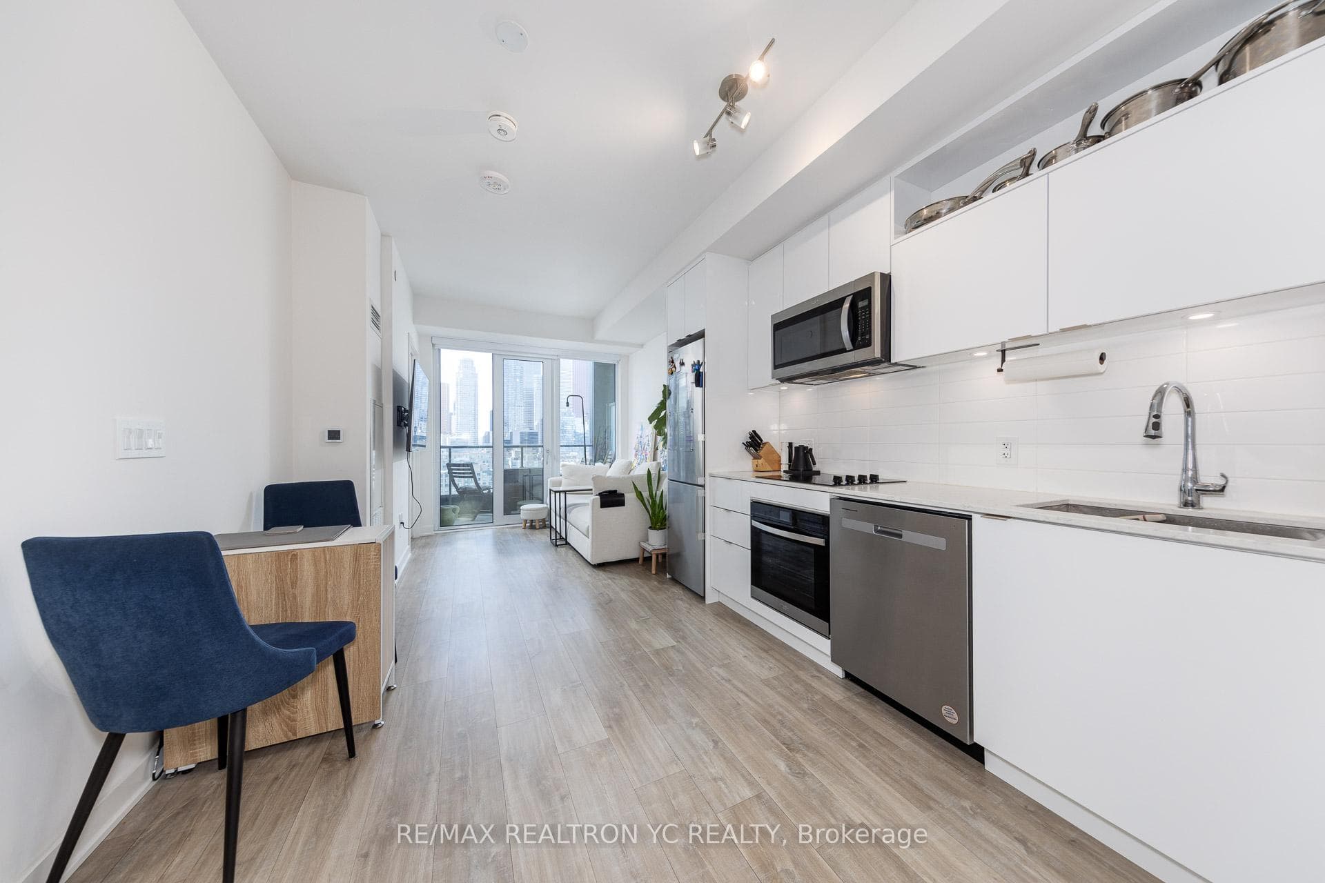 135 Lower Sherbourne Street Unit 1464 photo 8
