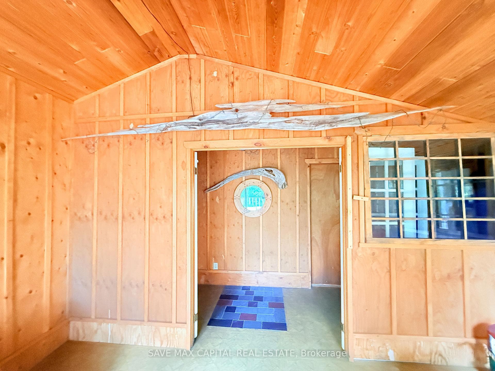 1080 Johnson Bay Road photo 6