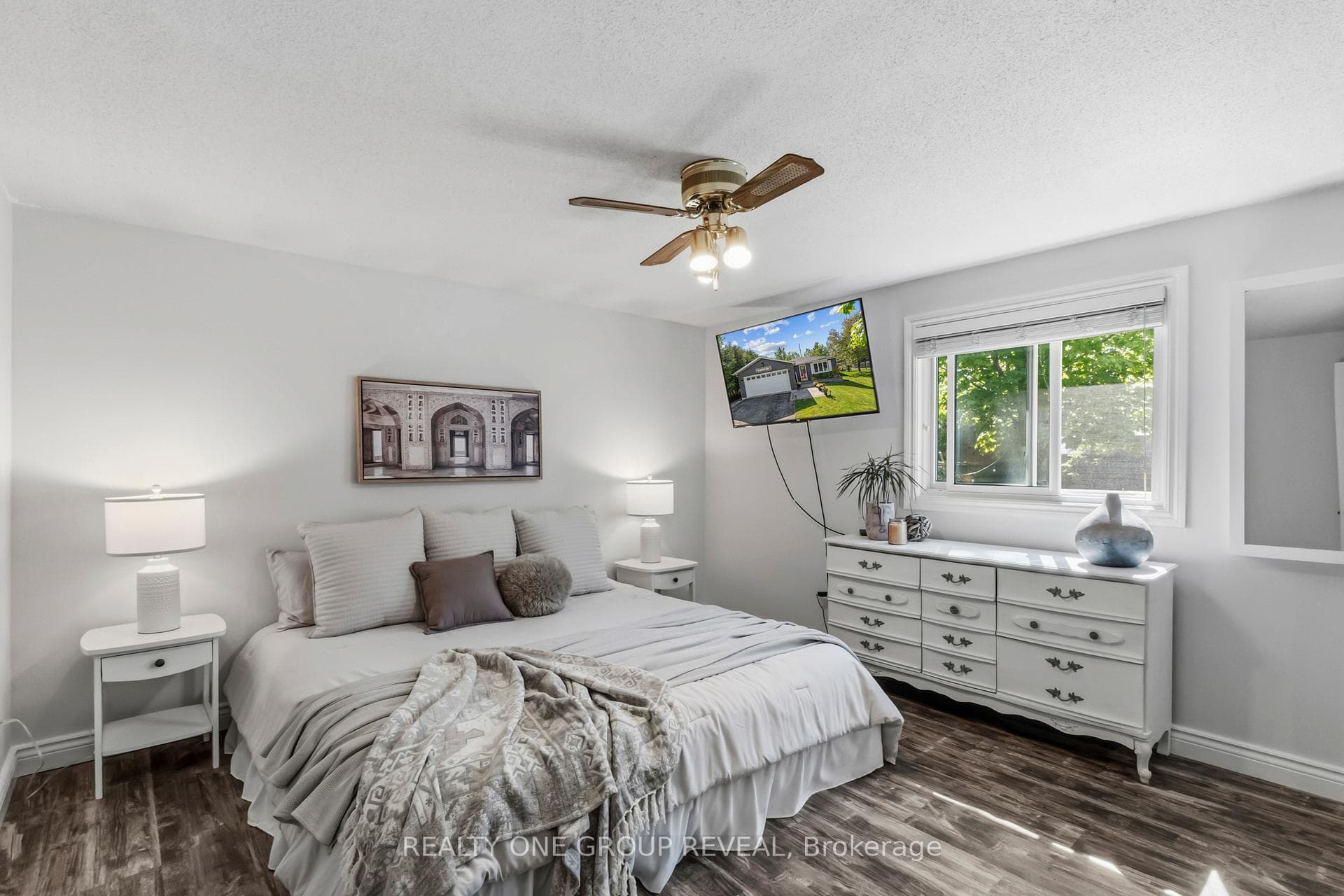 42 Sinclair Court photo 17