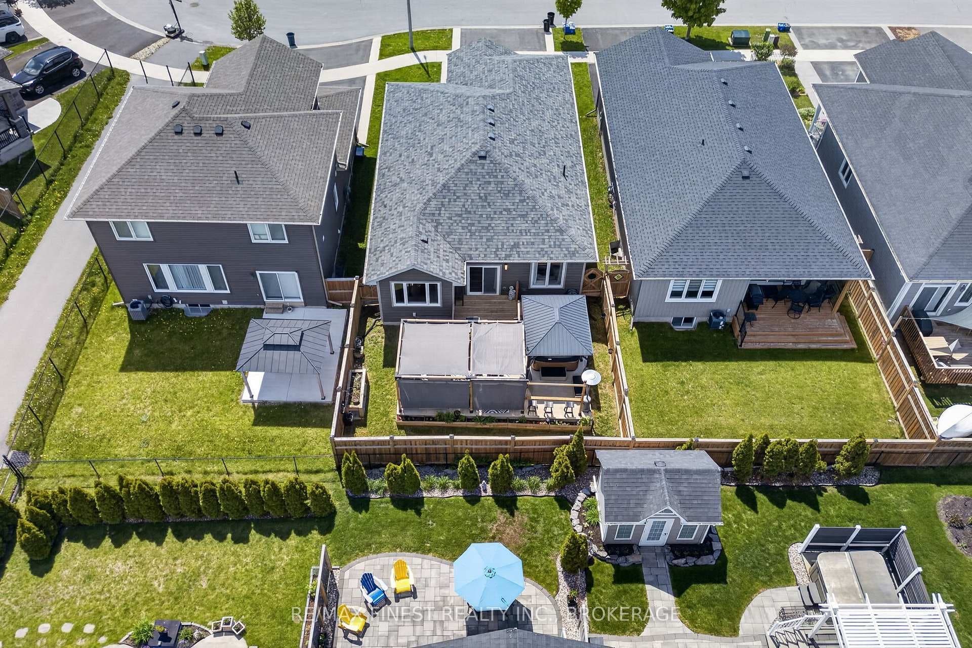 119 Champagne Crescent photo 27