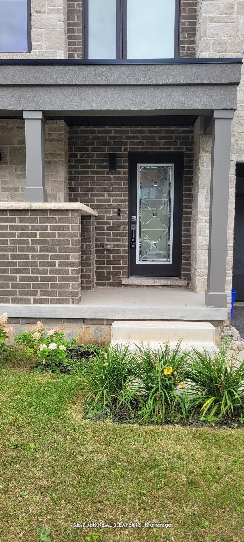 74 Windtree Way photo 2