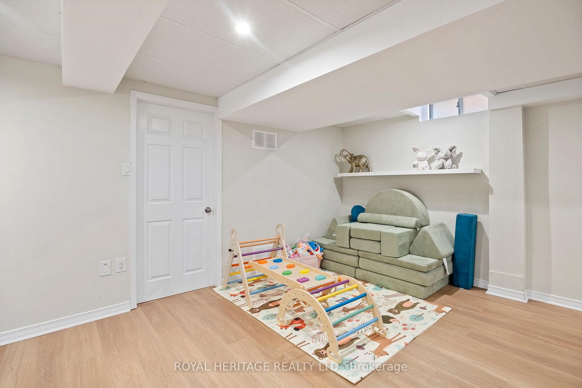 1512 Meldron Drive photo 33