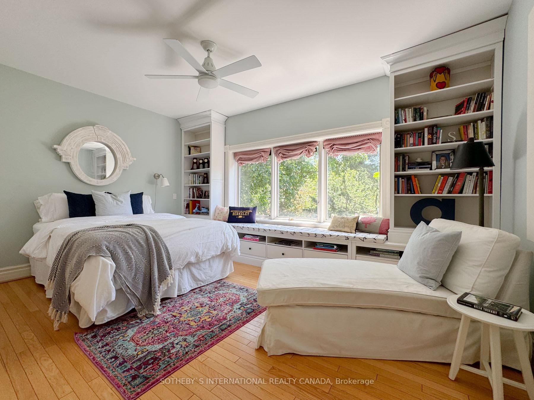 395 Carlton Street photo 25