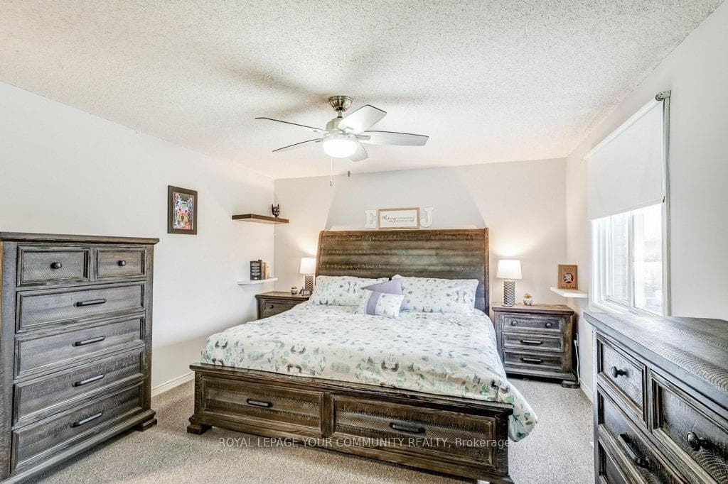 36 Delaney Crescent photo 20