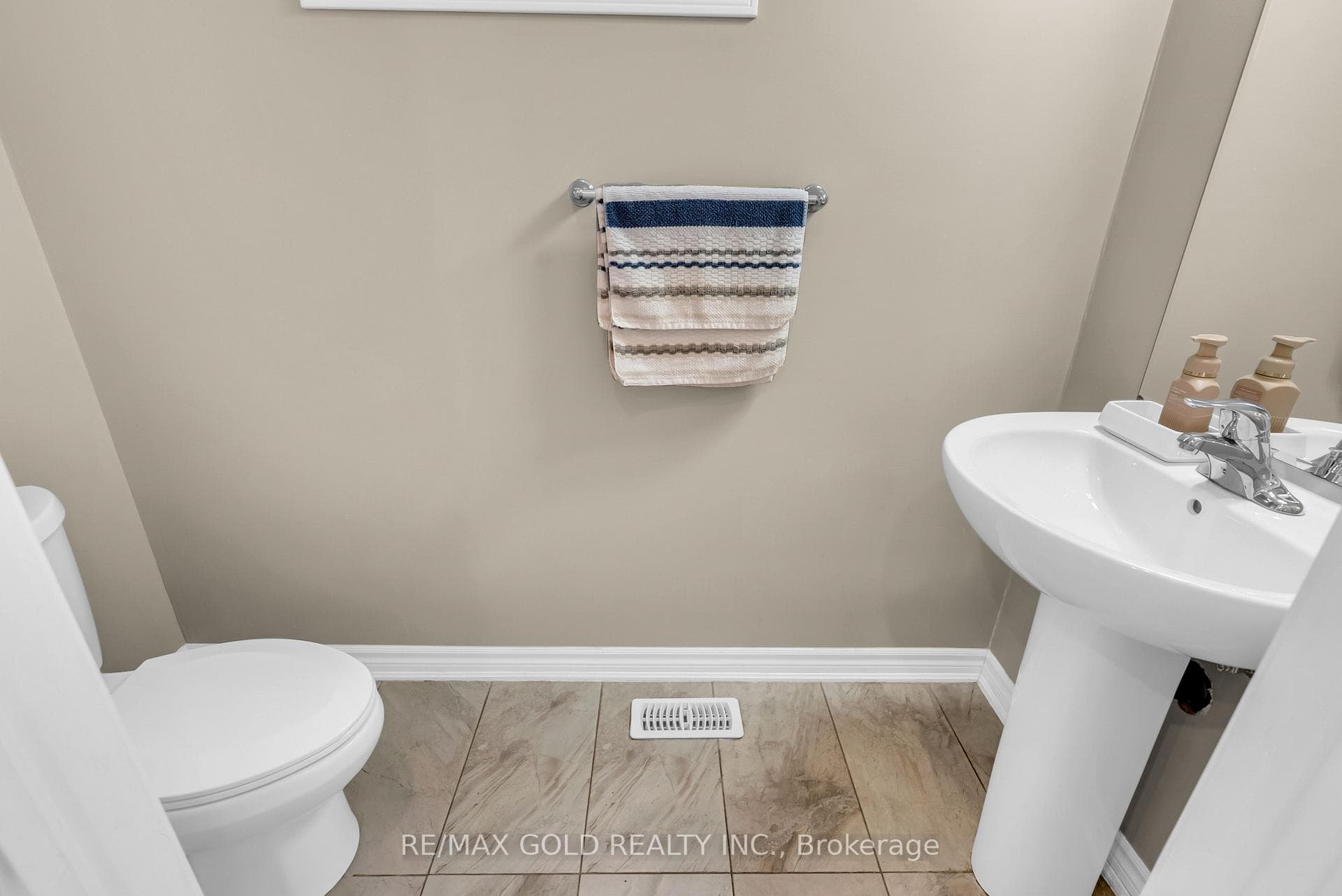 377 Etheridge Avenue photo 49