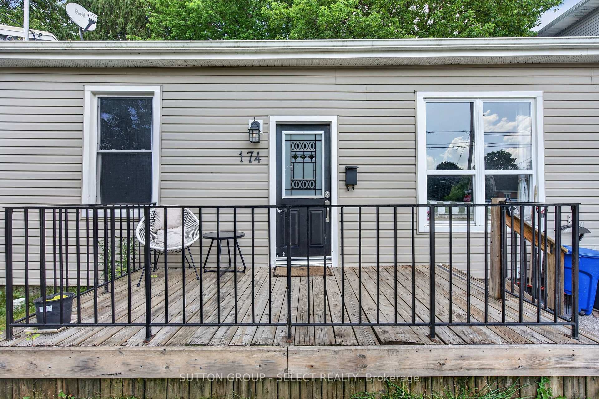 174 Clarence Street photo 3