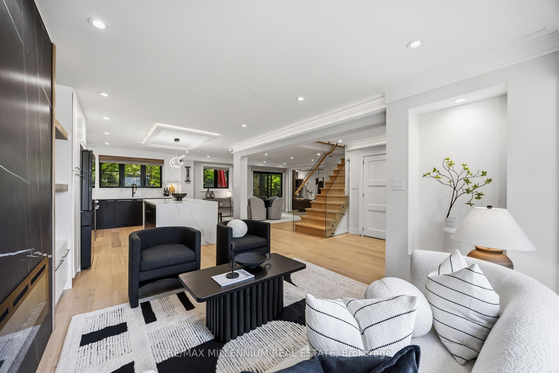 14 Portree Crescent photo 6