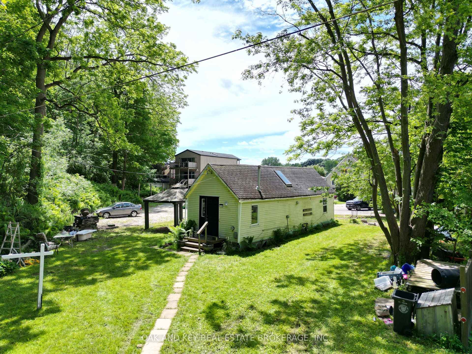194 Orchard Street photo 8