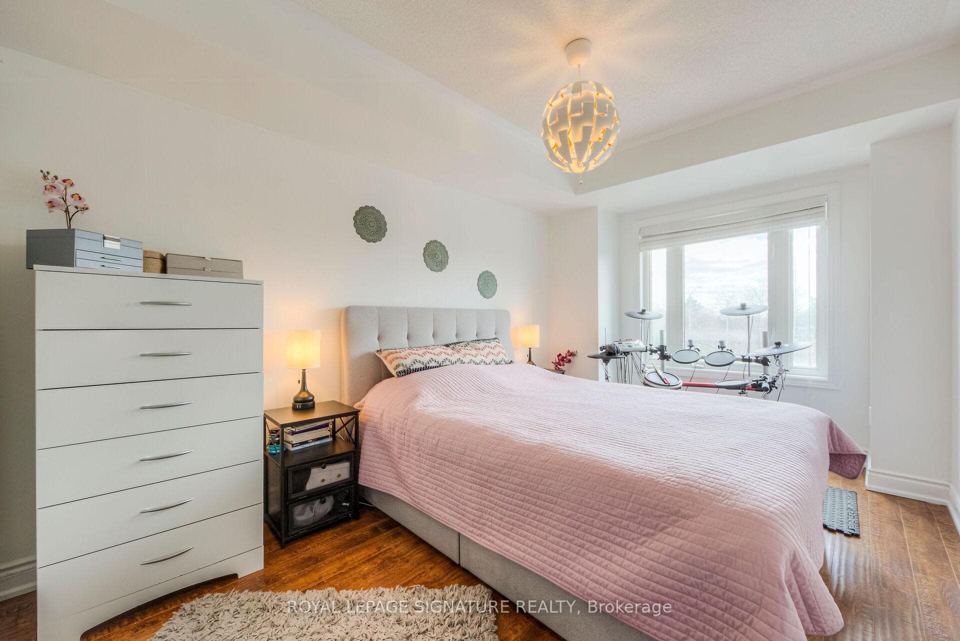 310 John Street Unit 319 photo 18