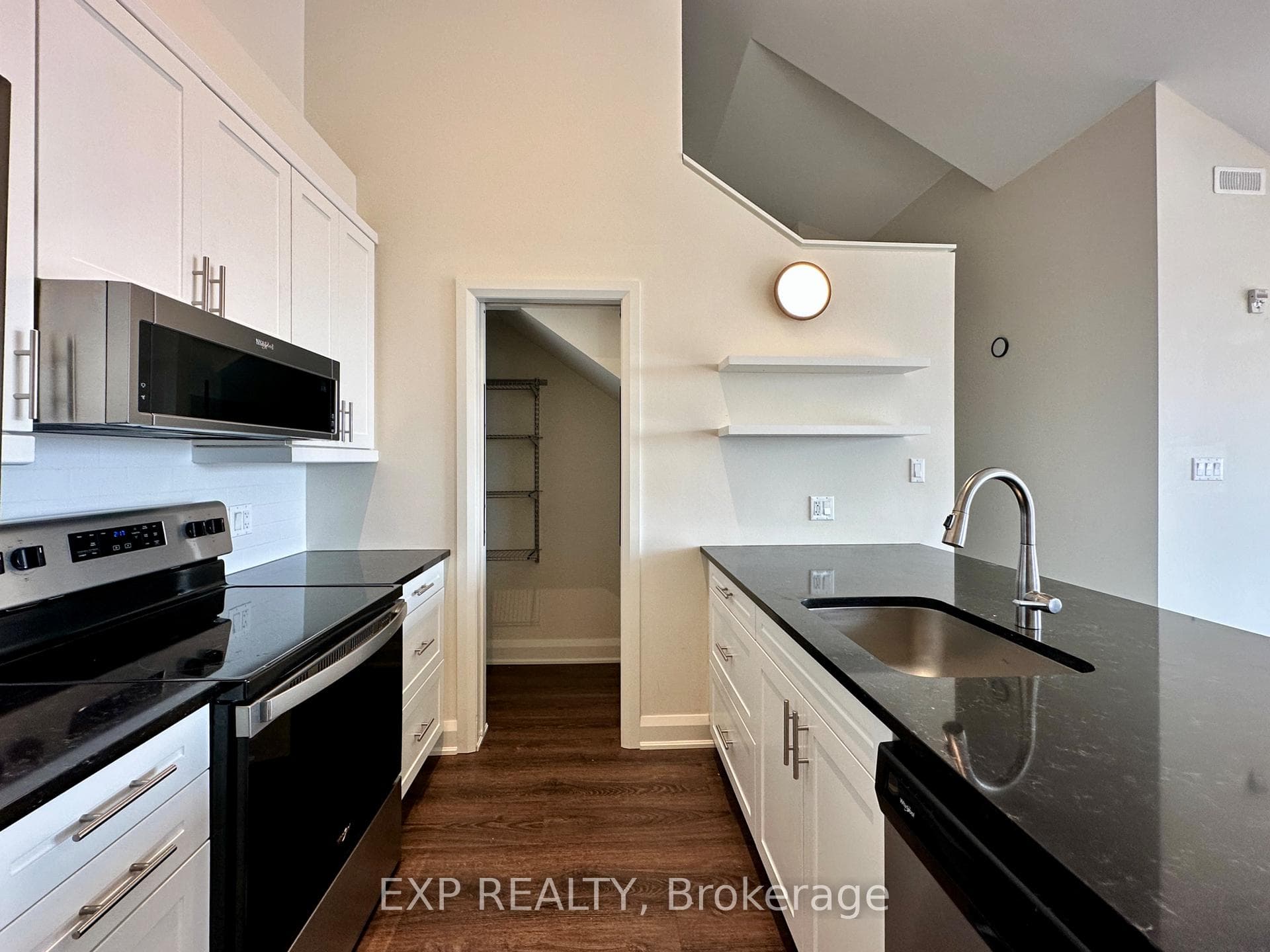 33 MAPLE GROVE Road Unit 306 photo 5