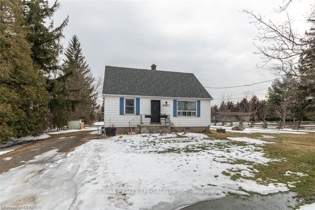 9697 Dickenson Road photo 6