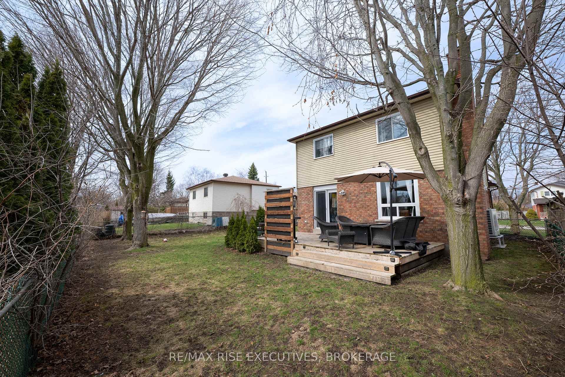 547 Ewing Street photo 26