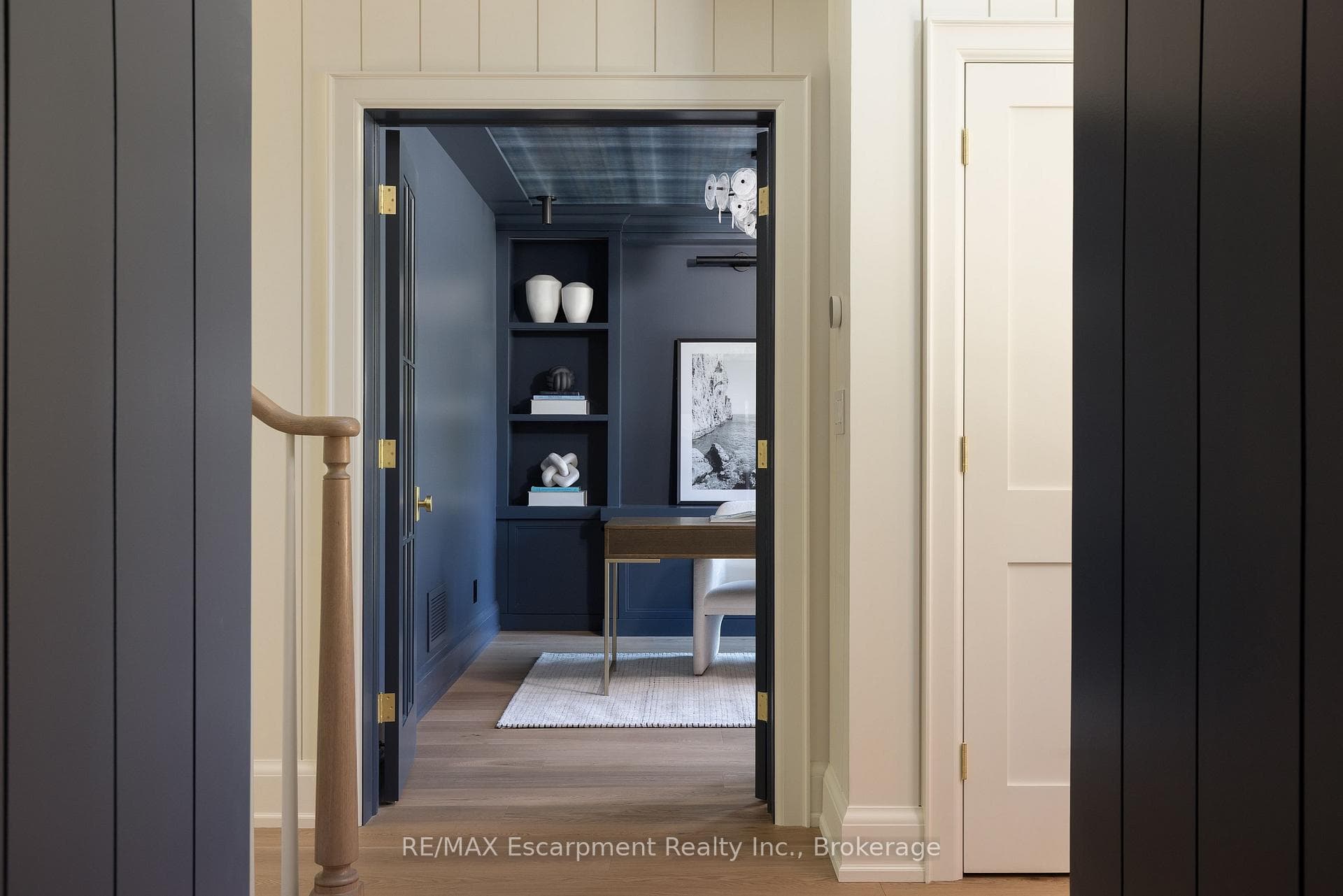 130 Edgecliffe Place photo 18
