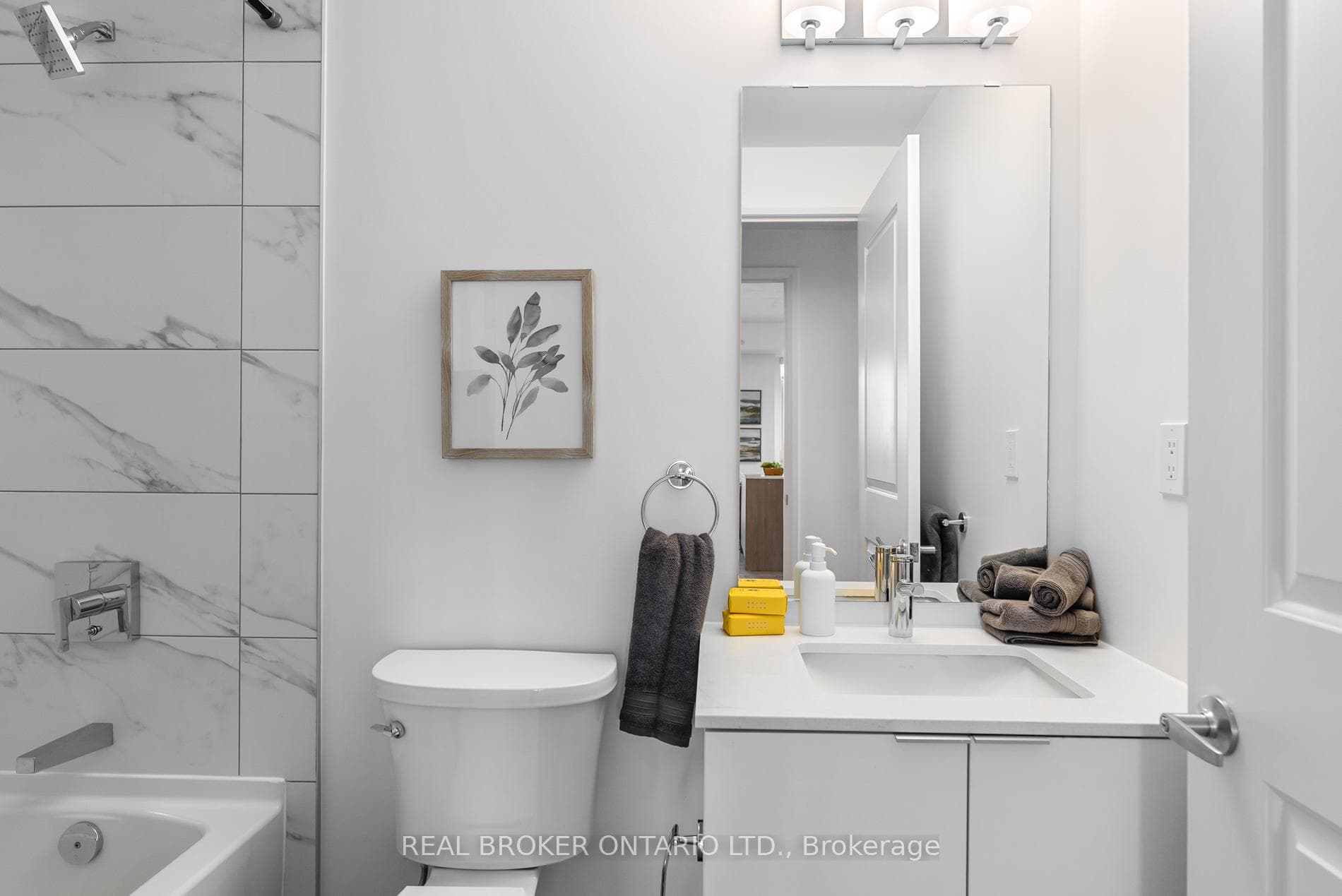 22 Hughson Street Unit 2702 photo 27