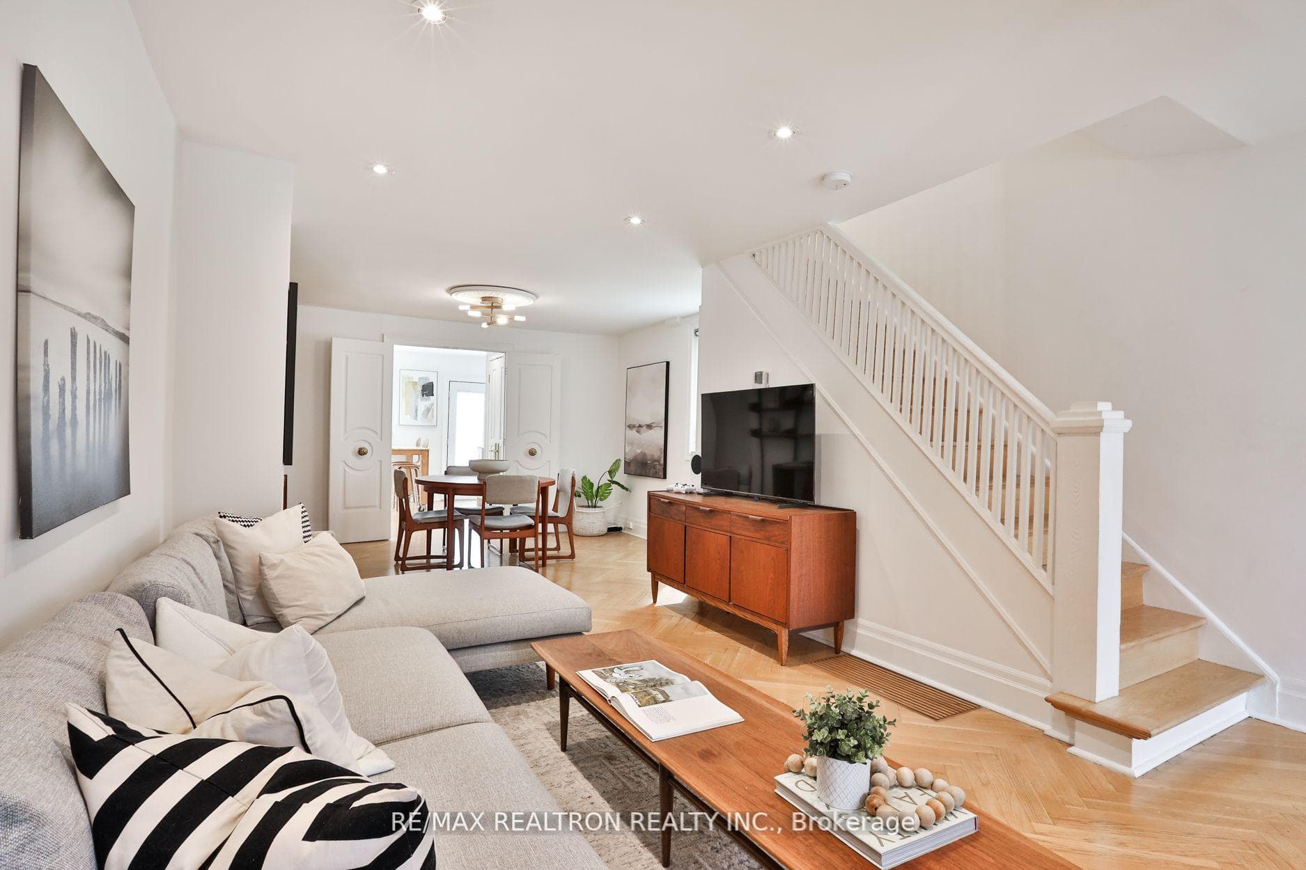 337 Winona Drive photo 9