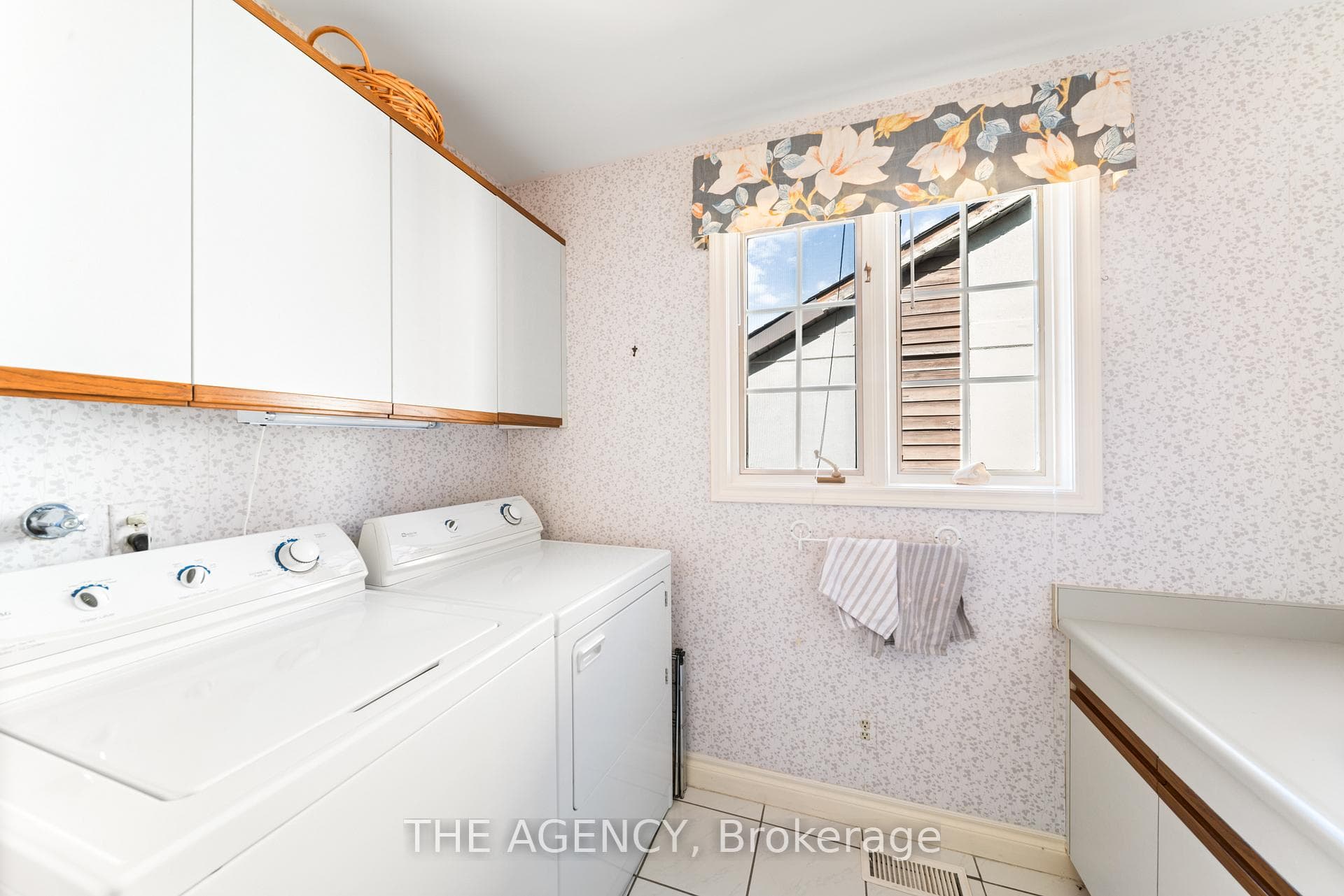 462 Winchester Drive photo 22