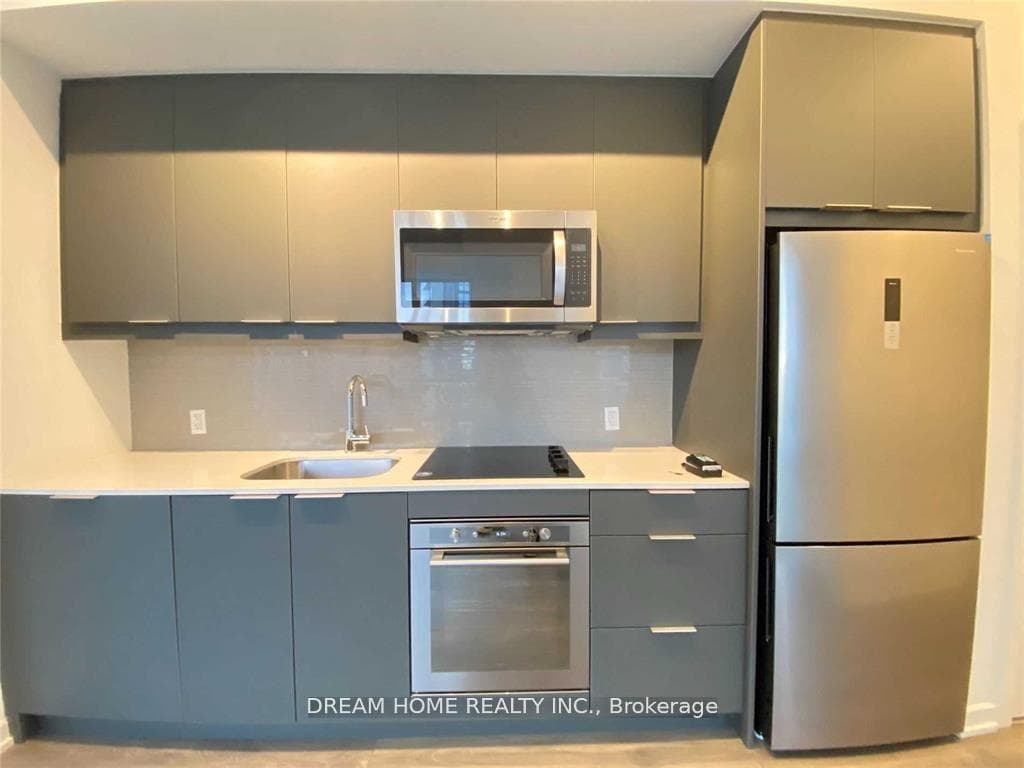 32 Forest Manor Road Unit 502 photo 5