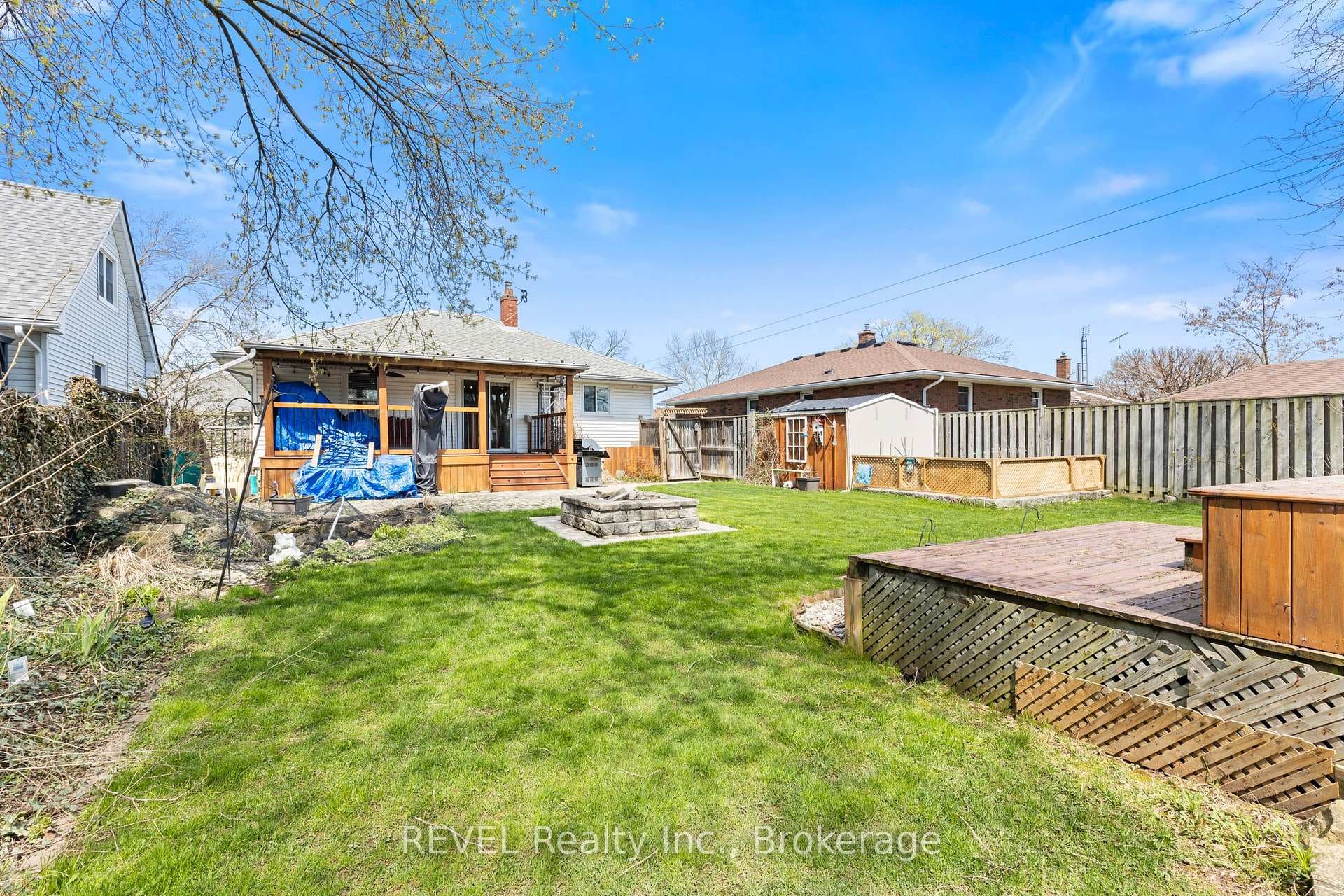 41 Rose Avenue photo 27