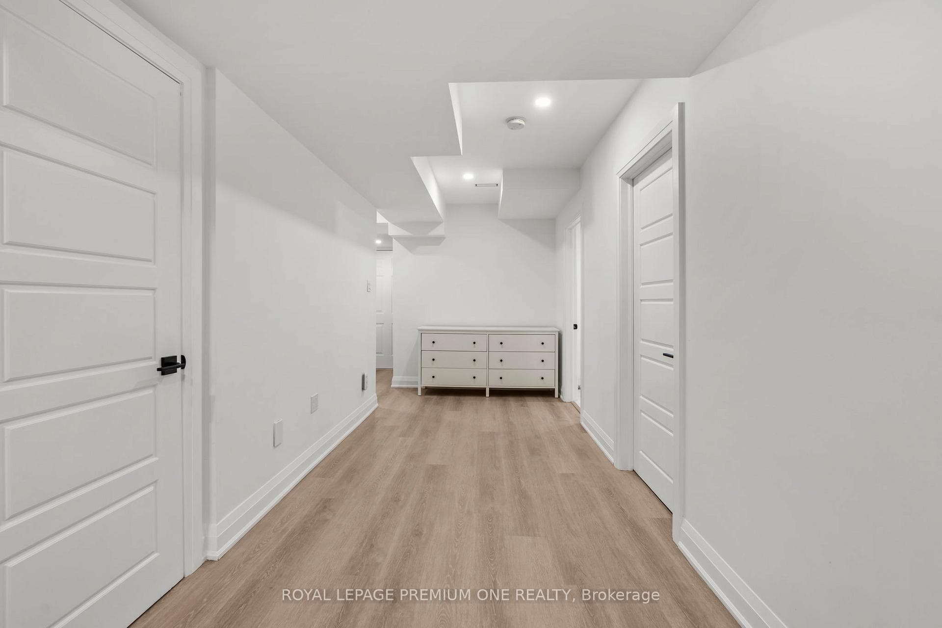 42 Wells Orchard Crescent photo 34