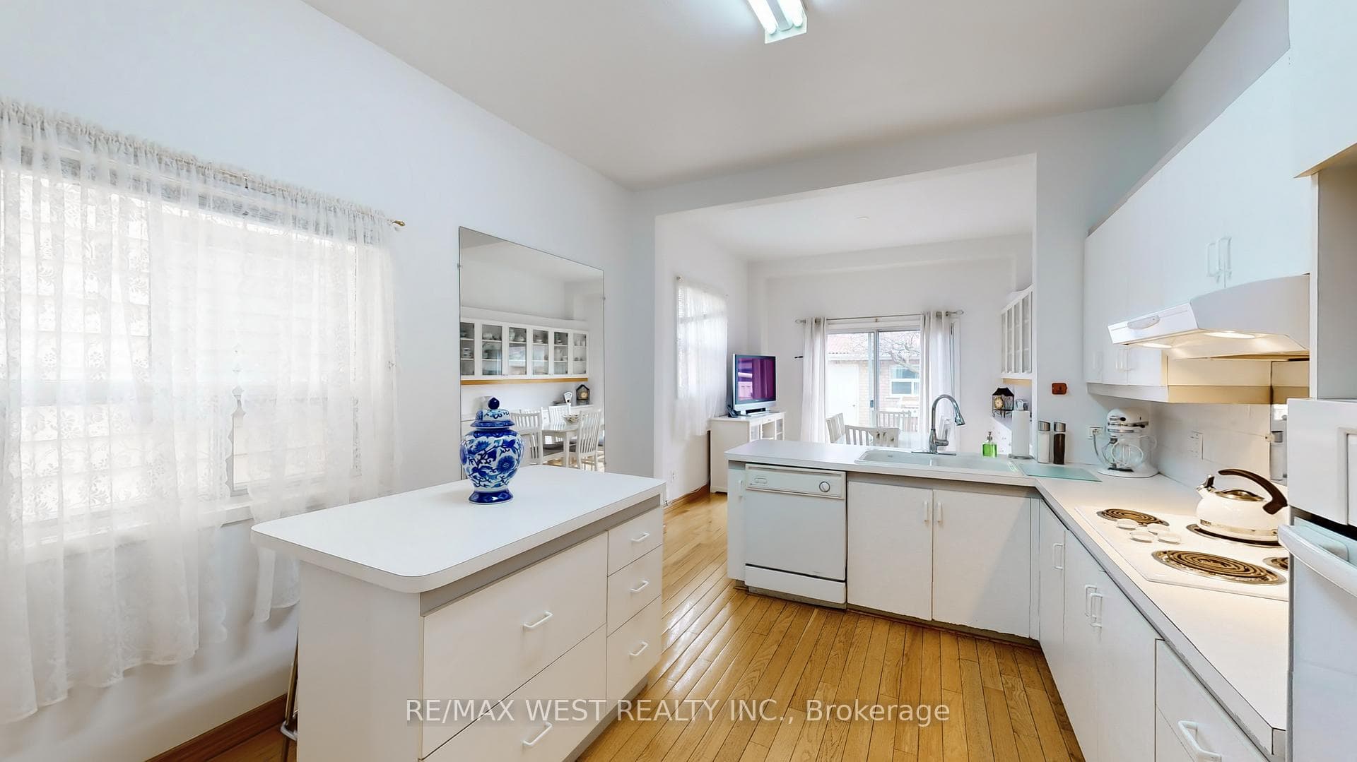 91 Lindsey Avenue photo 13