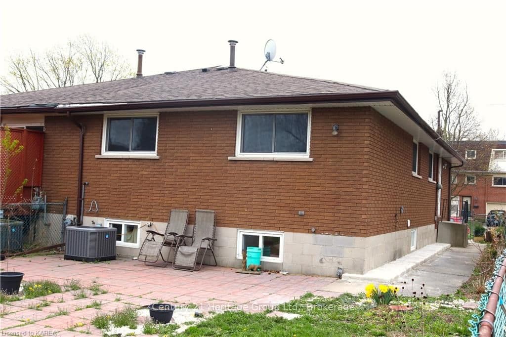 152 BONAVENTURE Drive photo 21