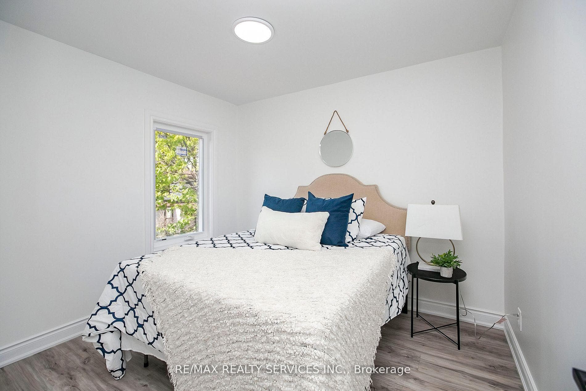 20 Somerset Avenue photo 28
